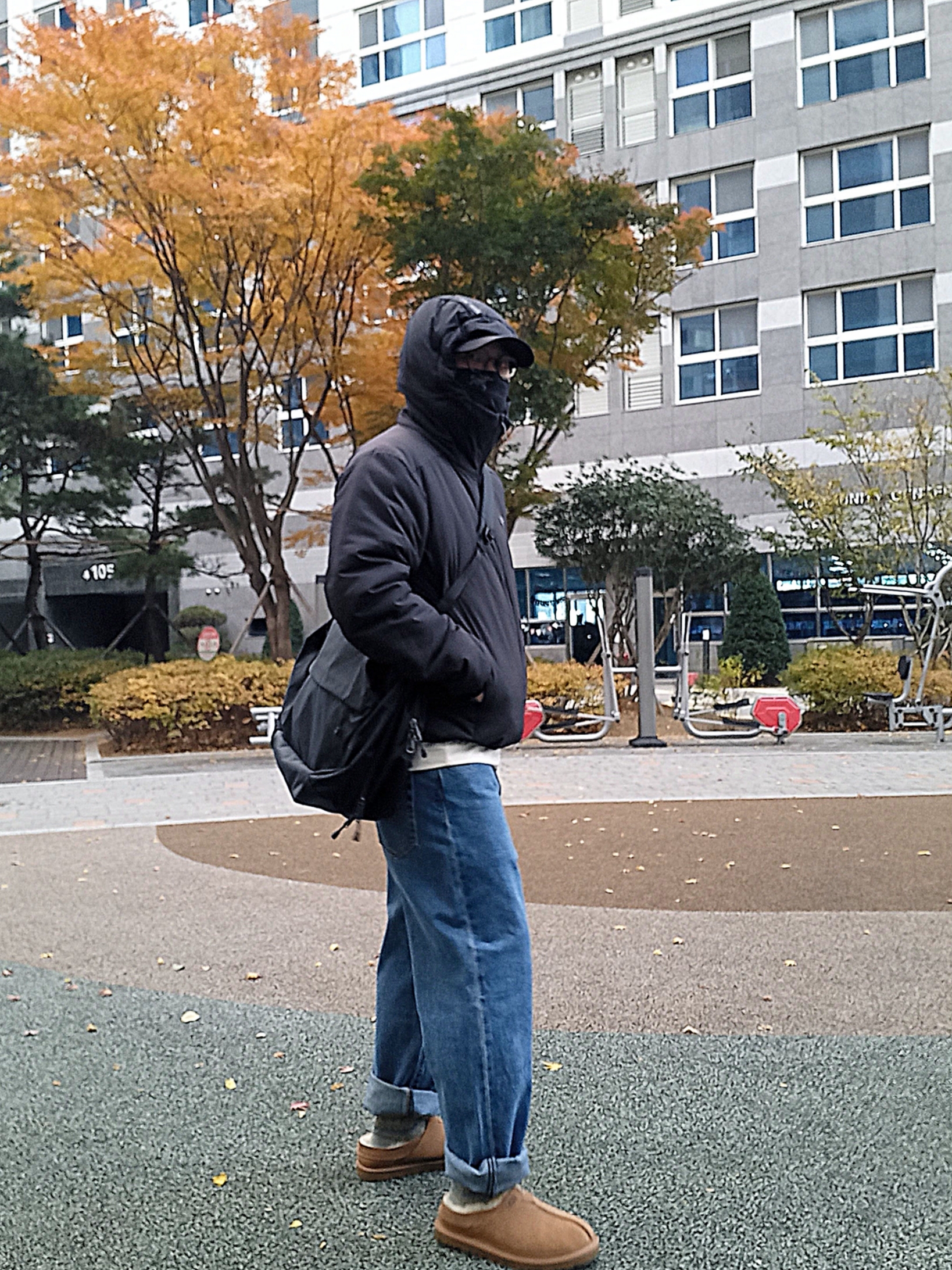 Arc'teryx Small Bird Cap Black, Arc'teryx Arc'Multi Bird Logo LS T-Shirt Black 착용 스타일 - 2