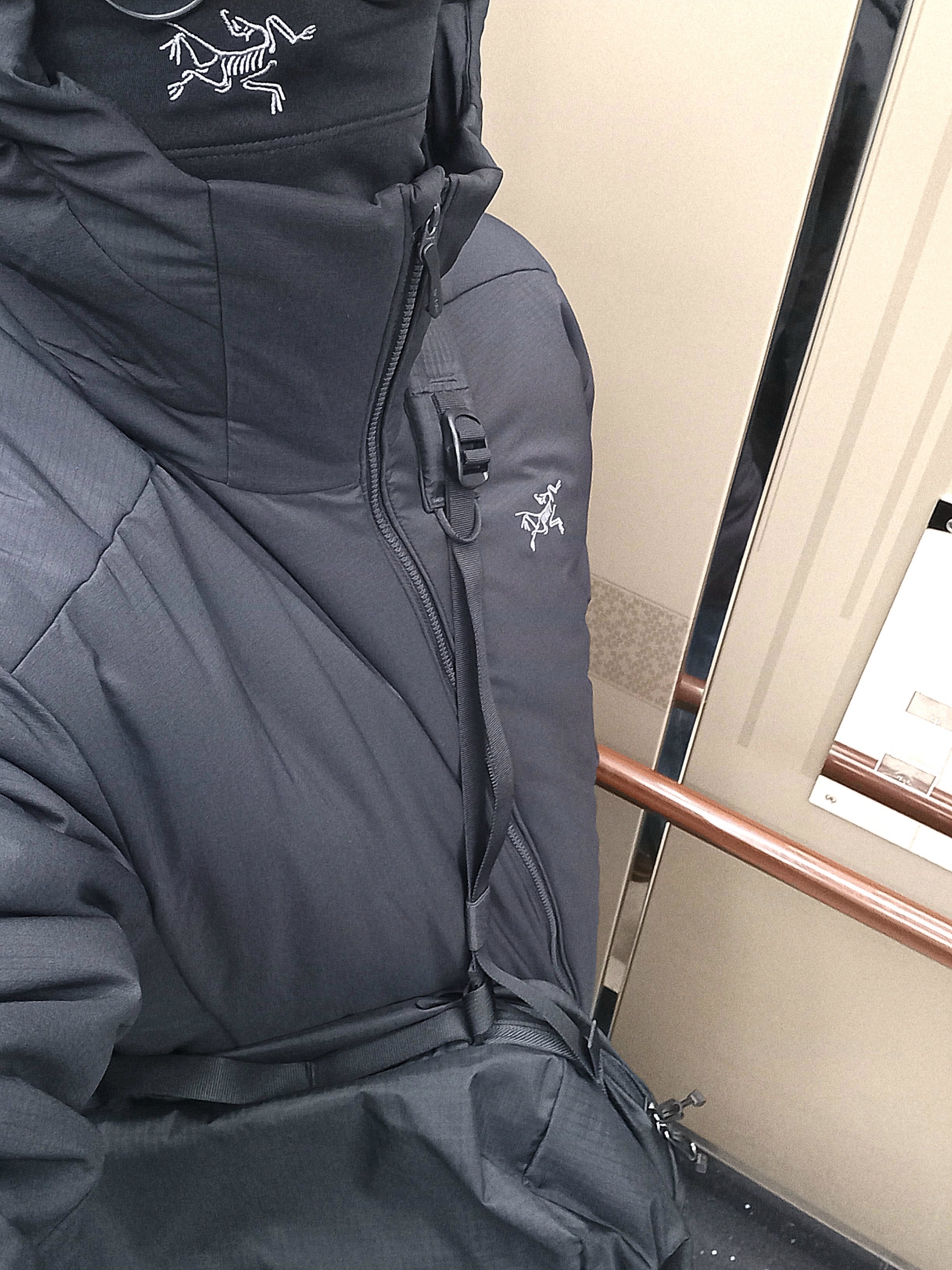 Arc'teryx Rho Neck Gaiter Long Black, Arc'teryx Atom Heavyweight Hoody Black 착용 스타일 - 4