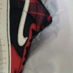 Nike Dunk High Black and University REd 착용 스타일