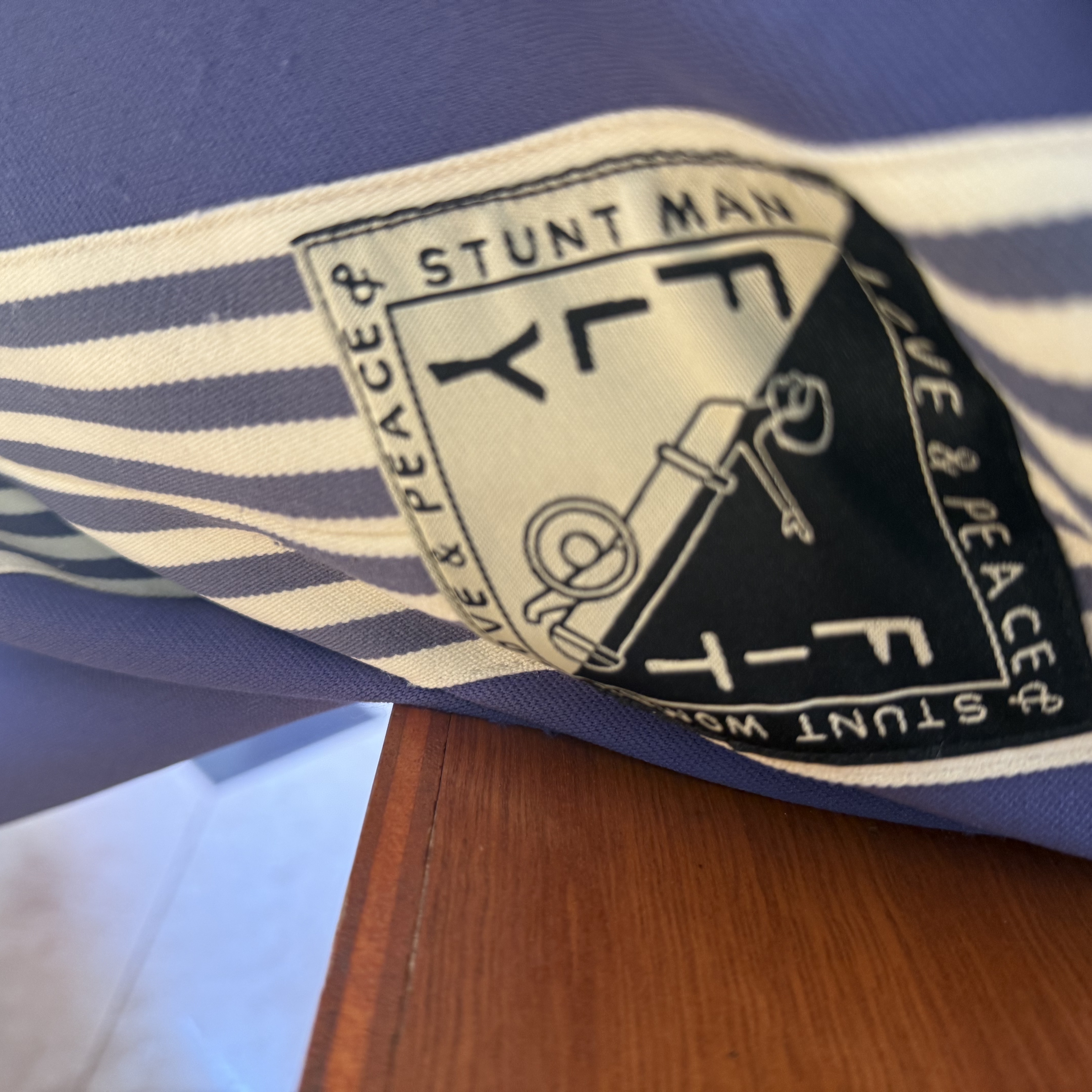 Supreme Small Box Polo Sweater Ivory - 23FW, Kapital 7G Wool Blend Kountry Pattern Haramaki Multi-Roll Navy 착용 스타일 - 4