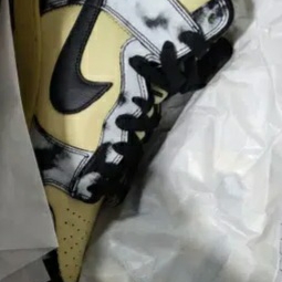 Nike Dunk High 1985 SP Black Acid Wash 착용 스타일