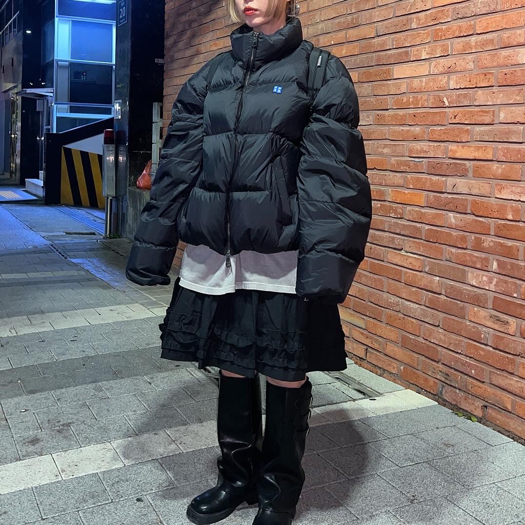 Ader Error Sig; TRS/BL Tag Puffer Jacket 01 Noir 착용 스타일