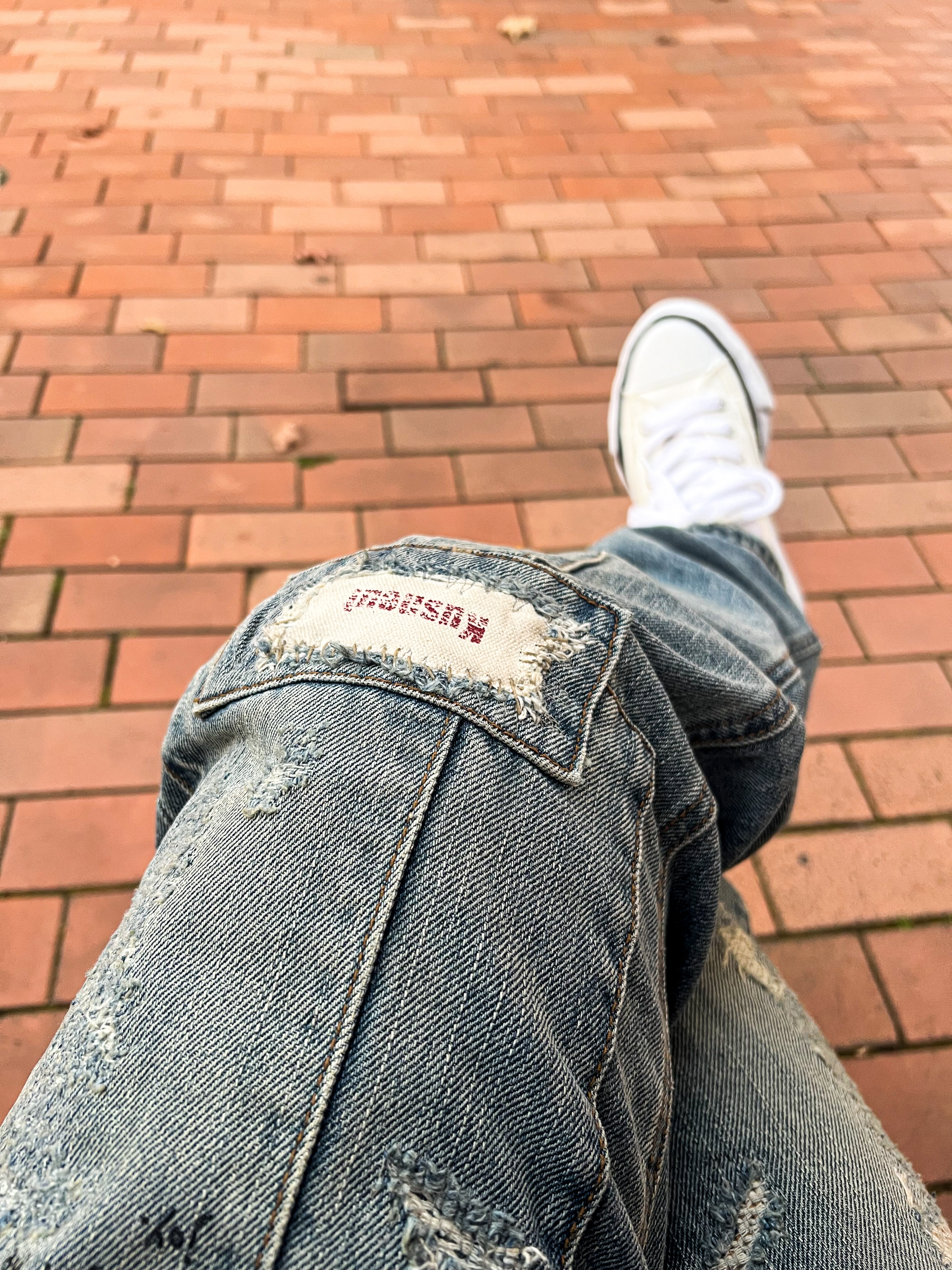 Maison Mihara Yasuhiro Peterson OG Sole Canvas Low Sneakers White 착용 스타일 - 3