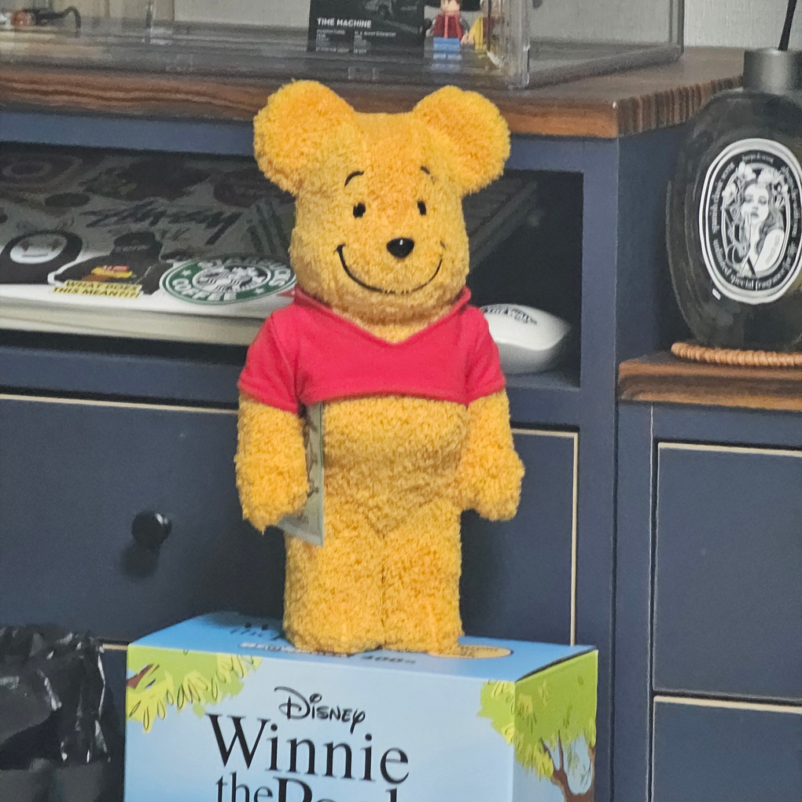Bearbrick x Winnie the Pooh Costume Ver. 400% 착용 스타일