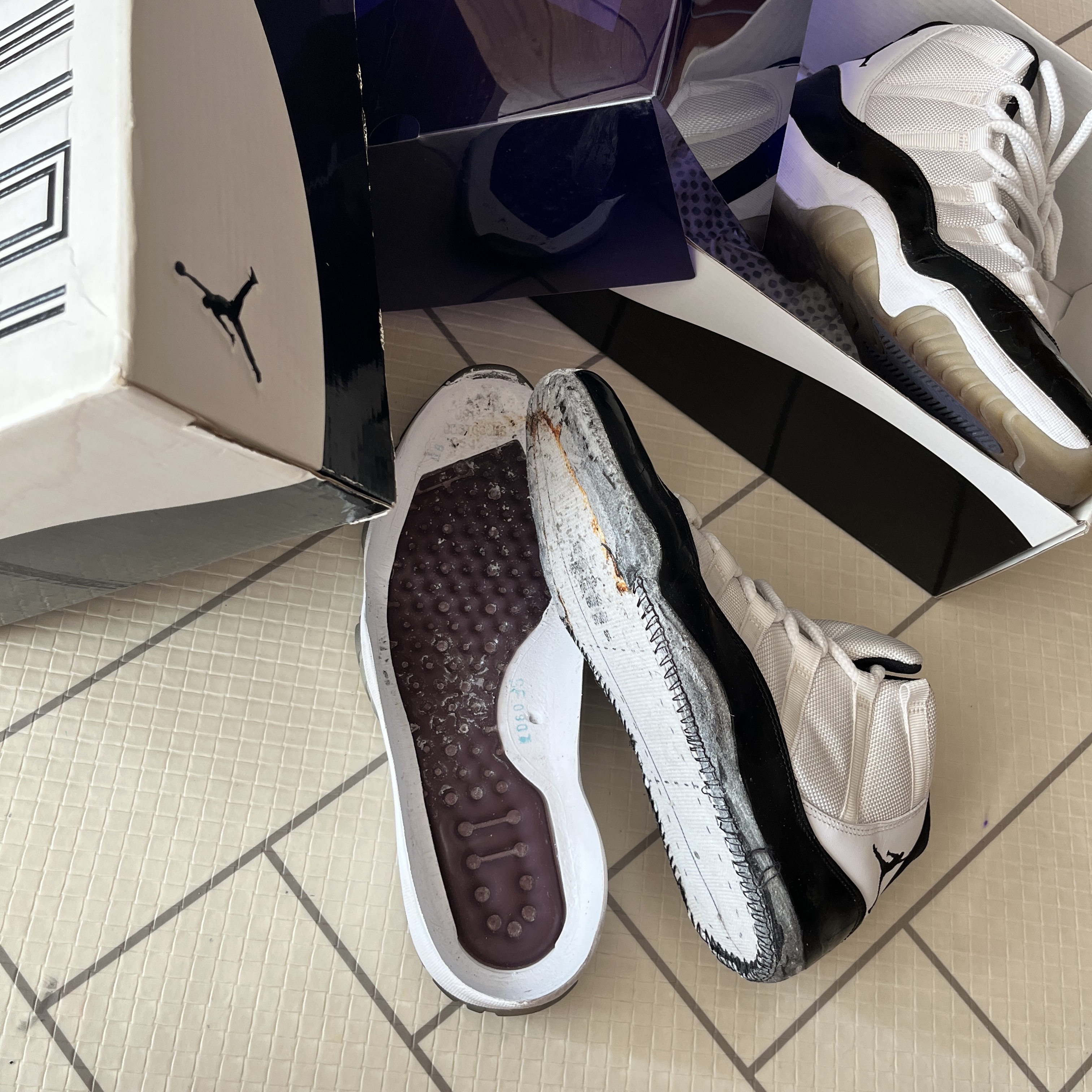 Jordan 11 Retro Concord 2011 착용 스타일 - 9