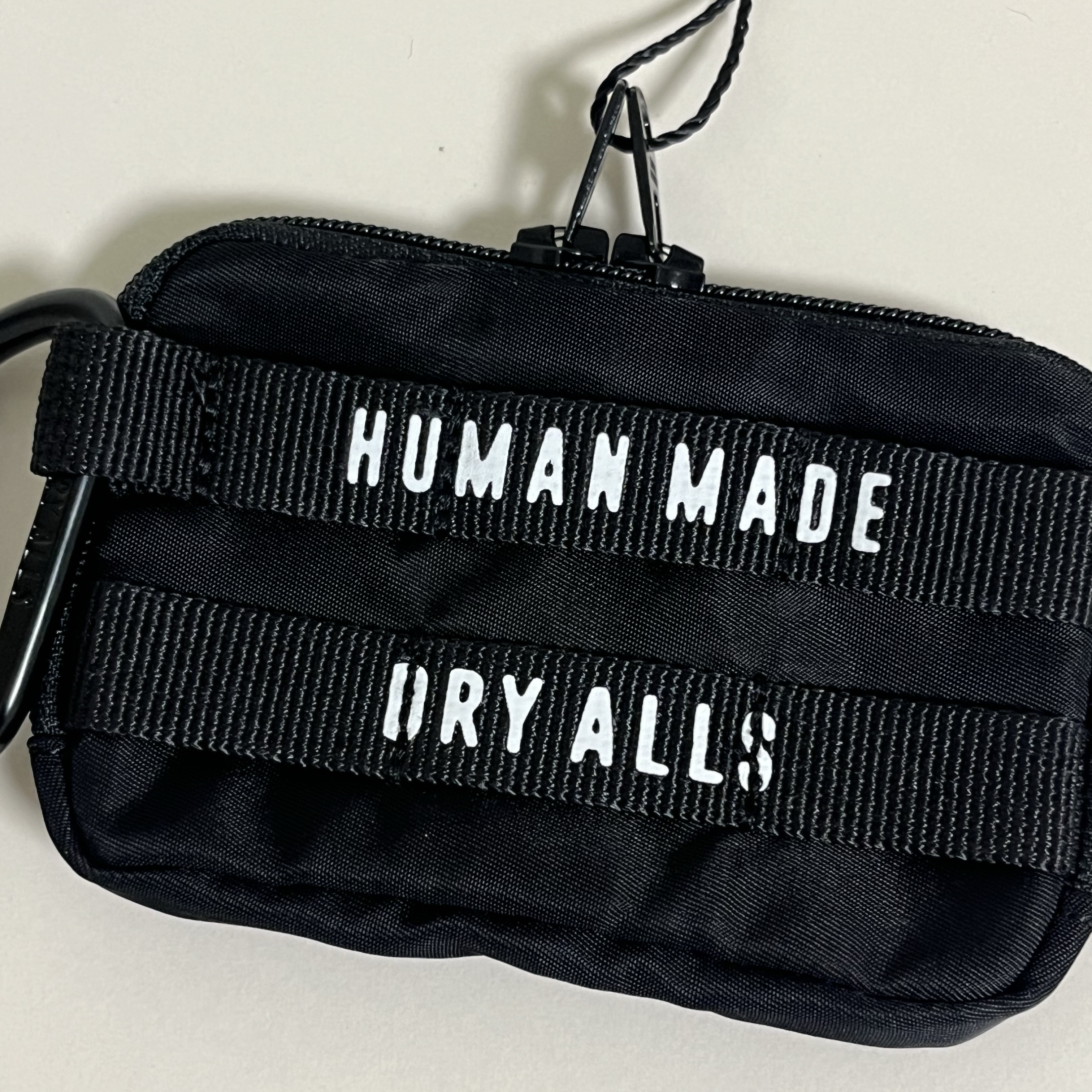 Human Made Military Card Case Black 착용 스타일 - 3