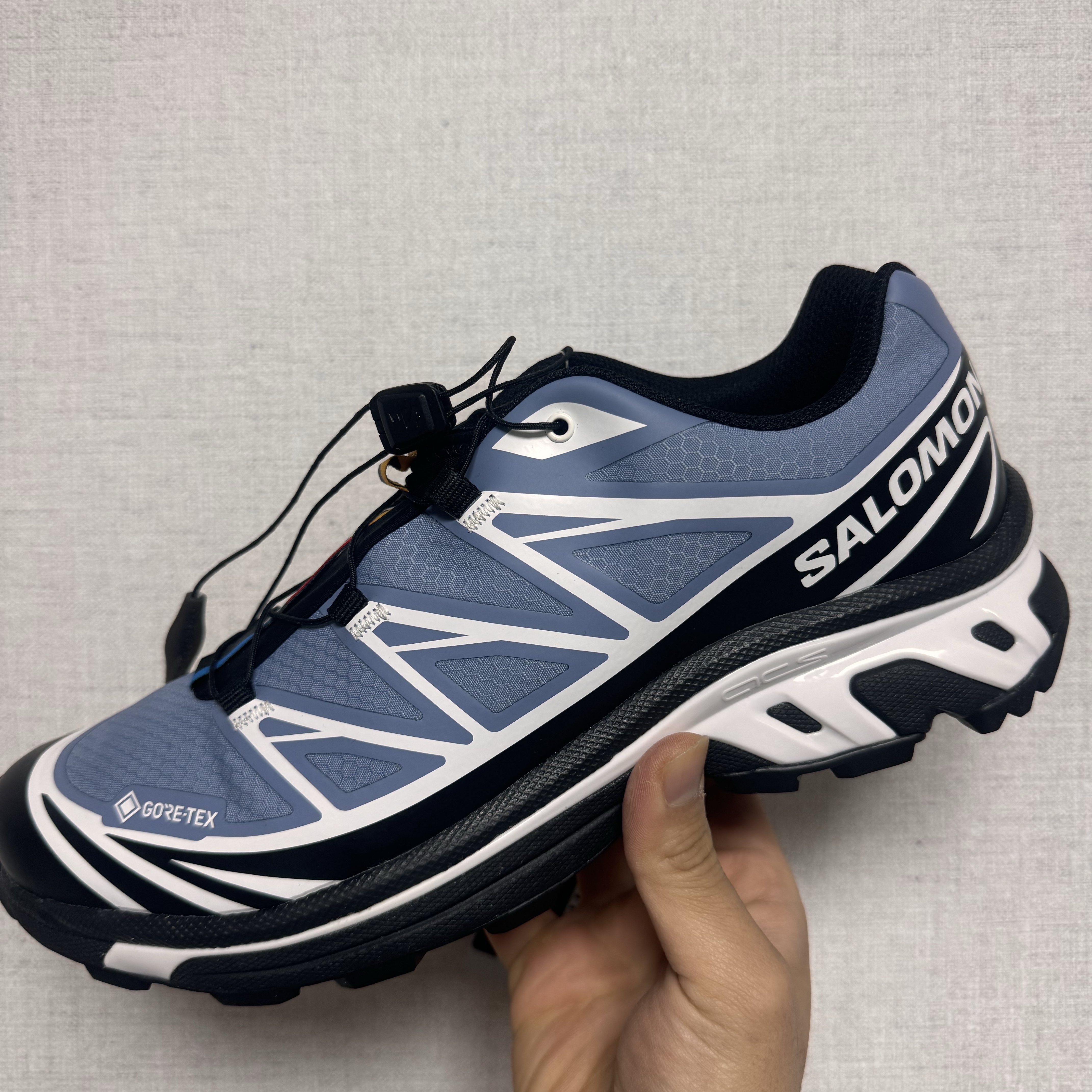 Salomon XT-6 GTX Black Infinity 착용 스타일 - 1