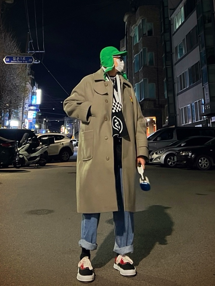 Maison Mihara Yasuhiro Baker OG Sole OX Bandana Sneakers Black, Undermycar Legion.02 Balmacaan Oversized Wool Coat Beige 착용 스타일 - 2