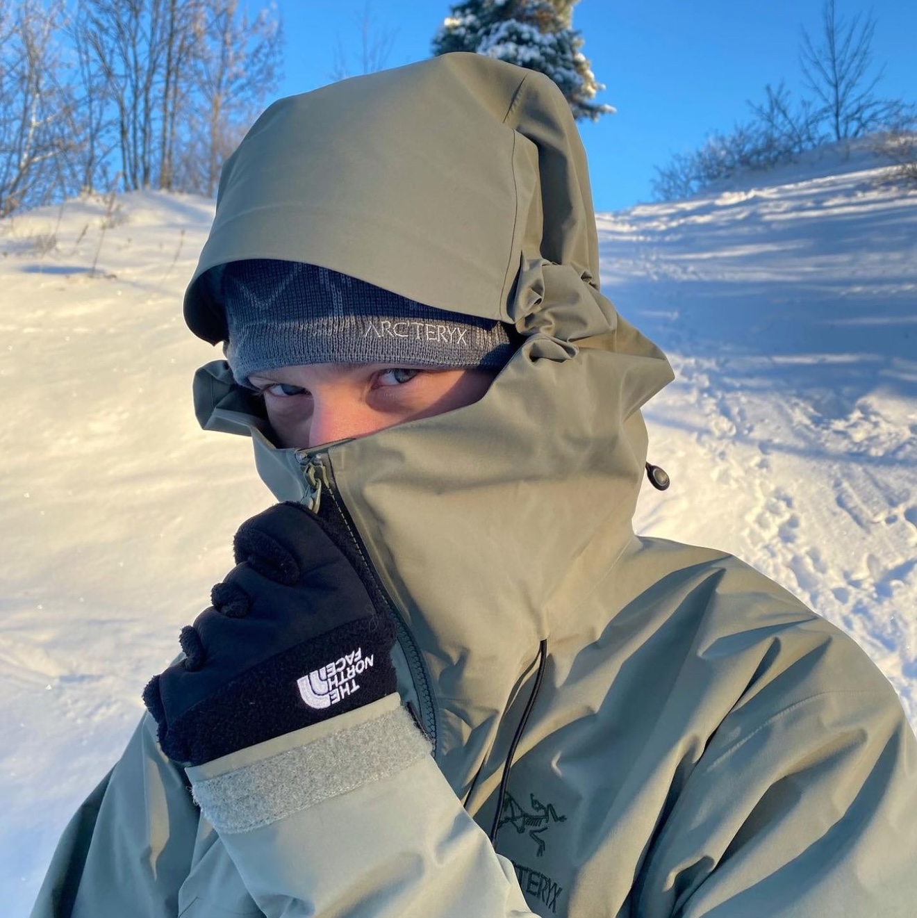 Arc'teryx Beta SV Jacket Distortion 착용 스타일 - 2