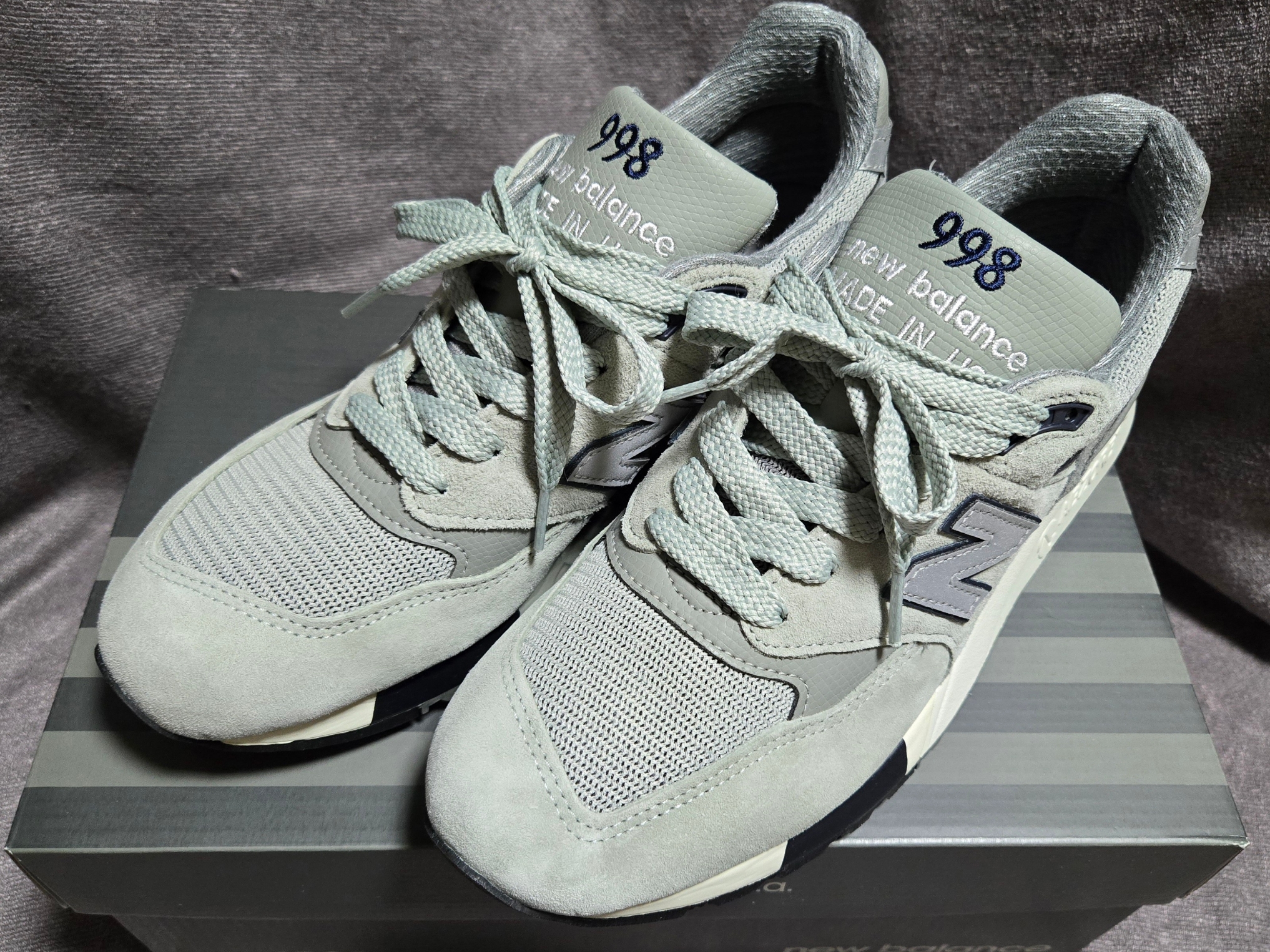 New Balance x WTAPS 998 Made in USA Gray 착용 스타일 - 3