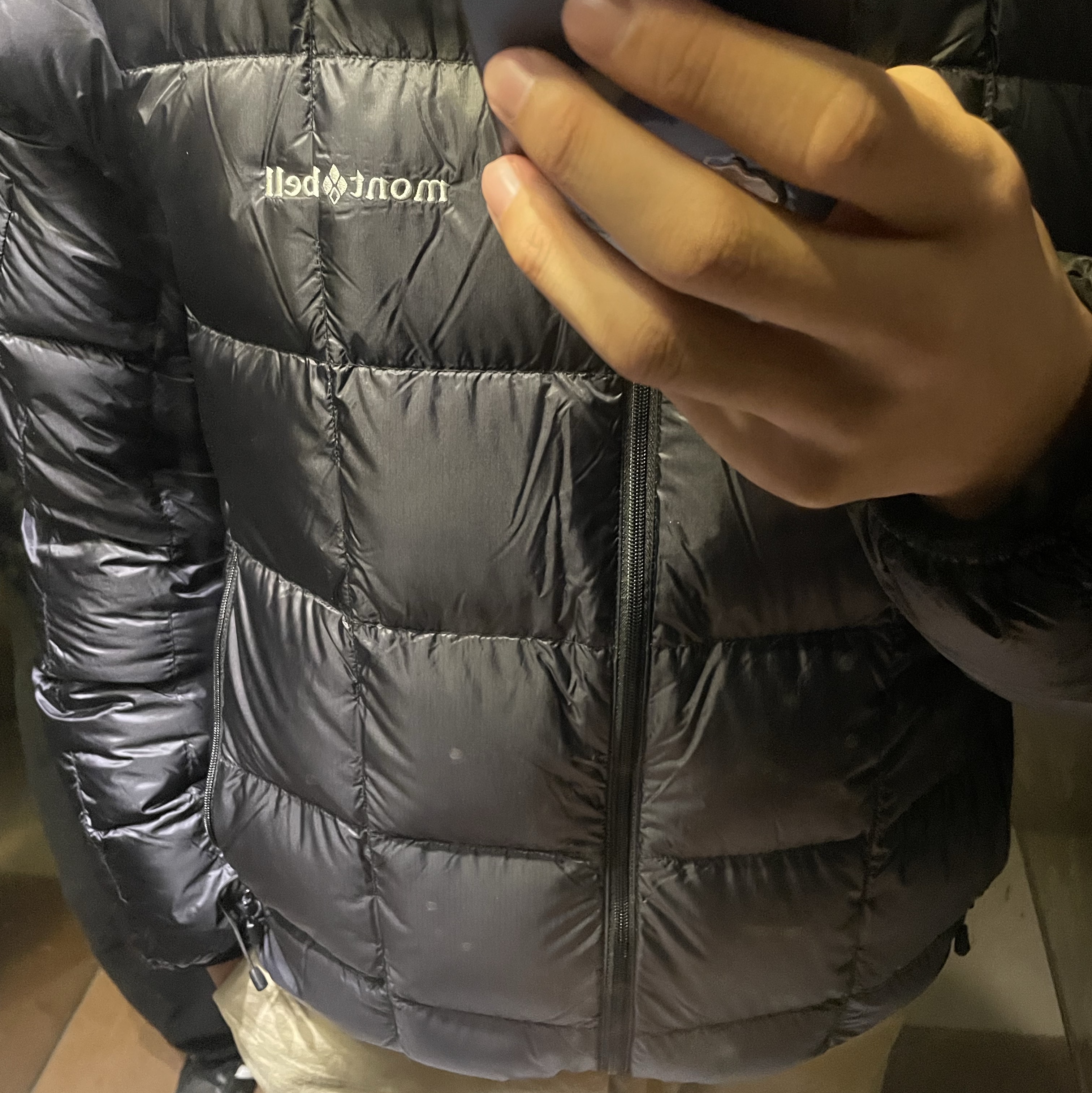 Montbell Superior Down Parka Black 착용 스타일