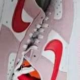 Nike Air Force 1 '07 QS Valentine's Day 착용 스타일