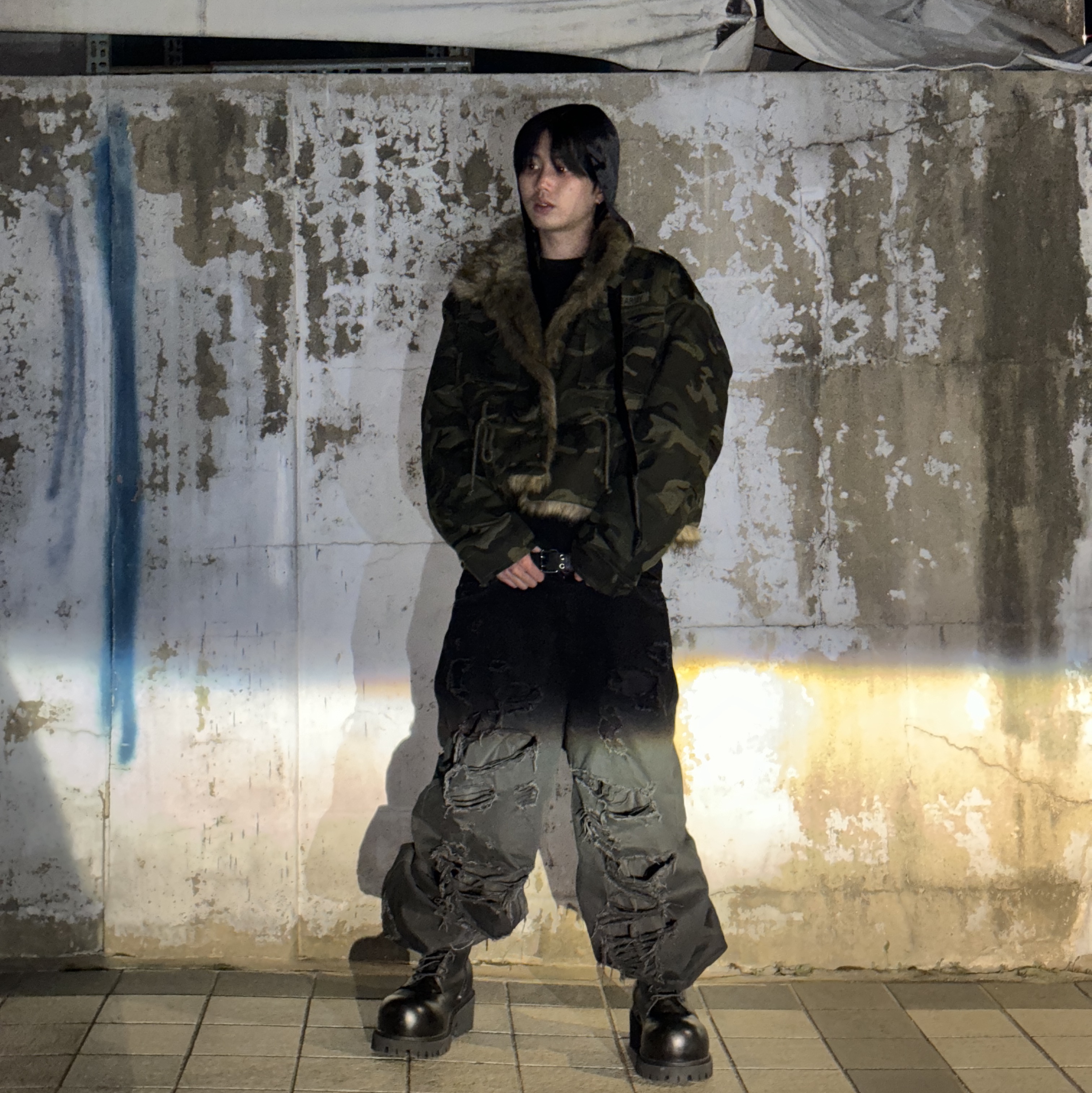 Balenciaga Stomper Bootie Black, Project G/R Fur Military Field Jacket Camo 착용 스타일 - 3
