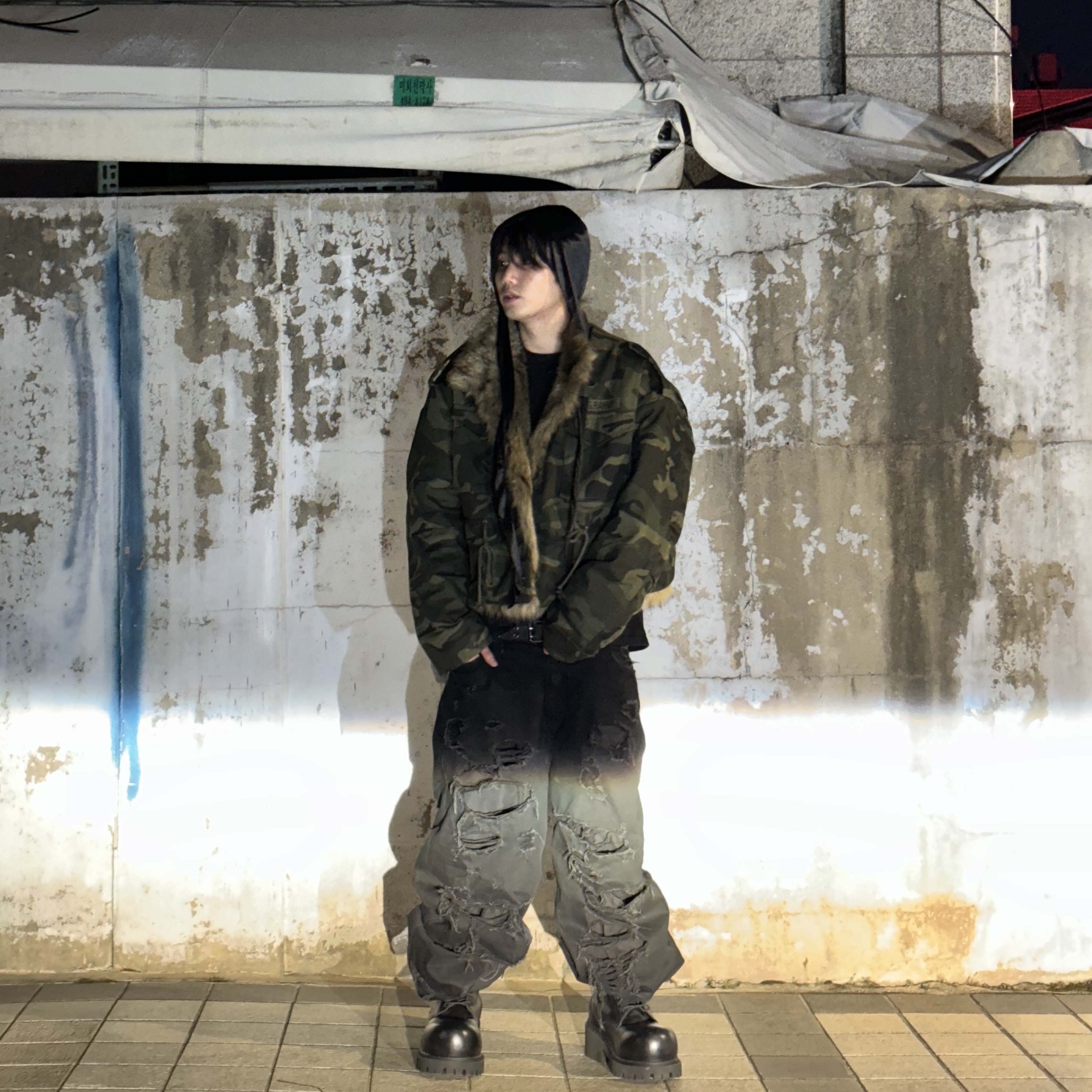 Balenciaga Stomper Bootie Black, Project G/R Fur Military Field Jacket Camo 착용 스타일 - 1