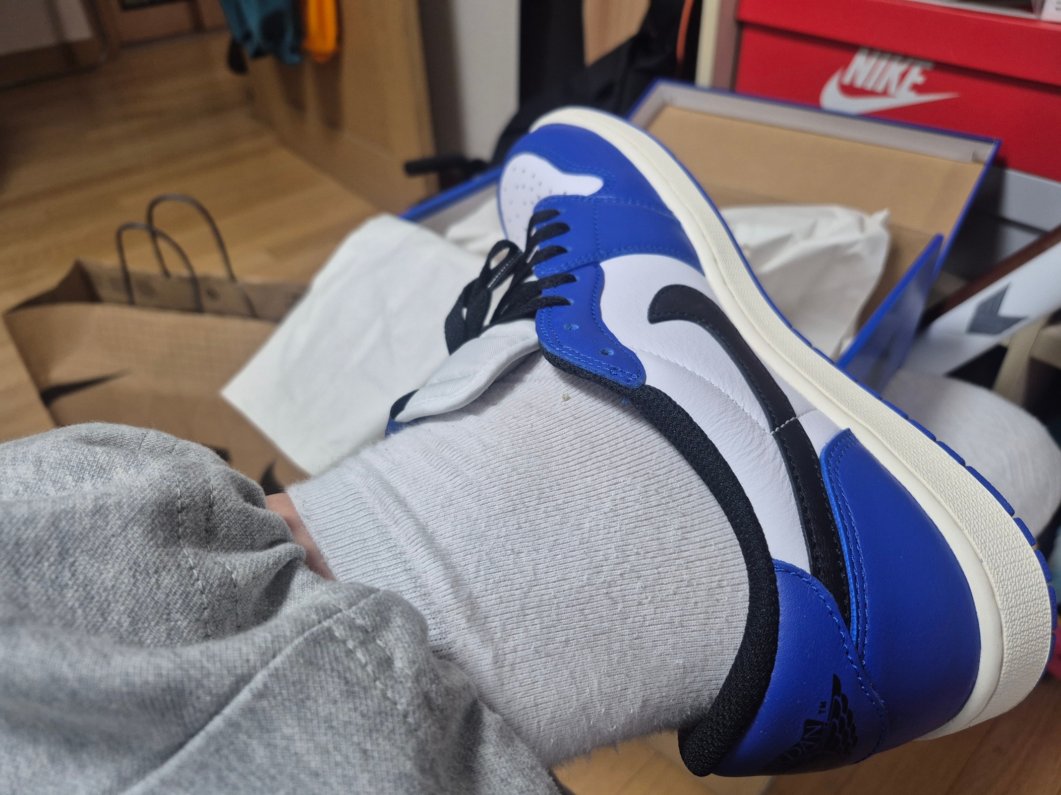 Jordan 1 Retro Low OG Game Royal 착용 스타일