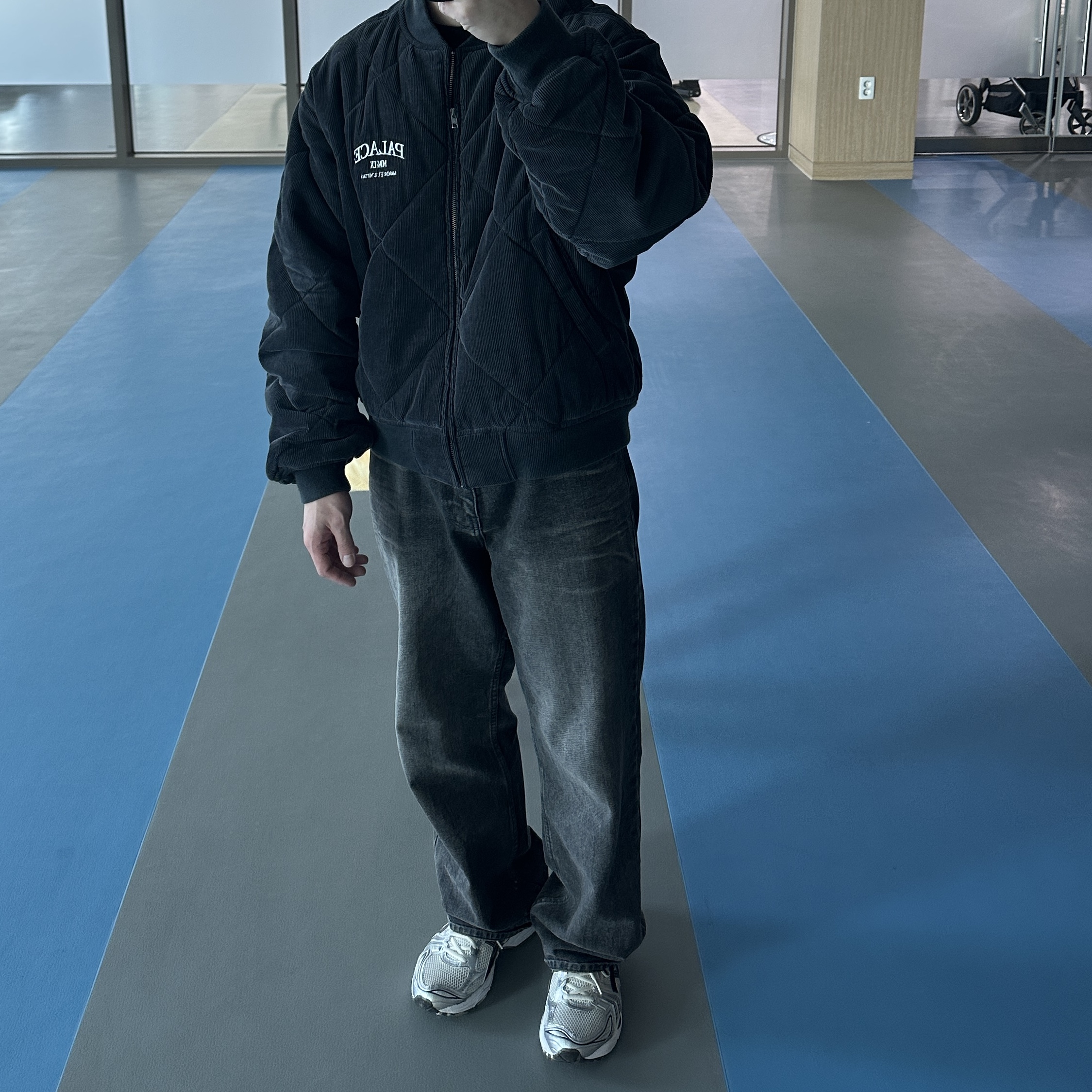 Palace Quilted Jacket Black - 23FW 착용 스타일