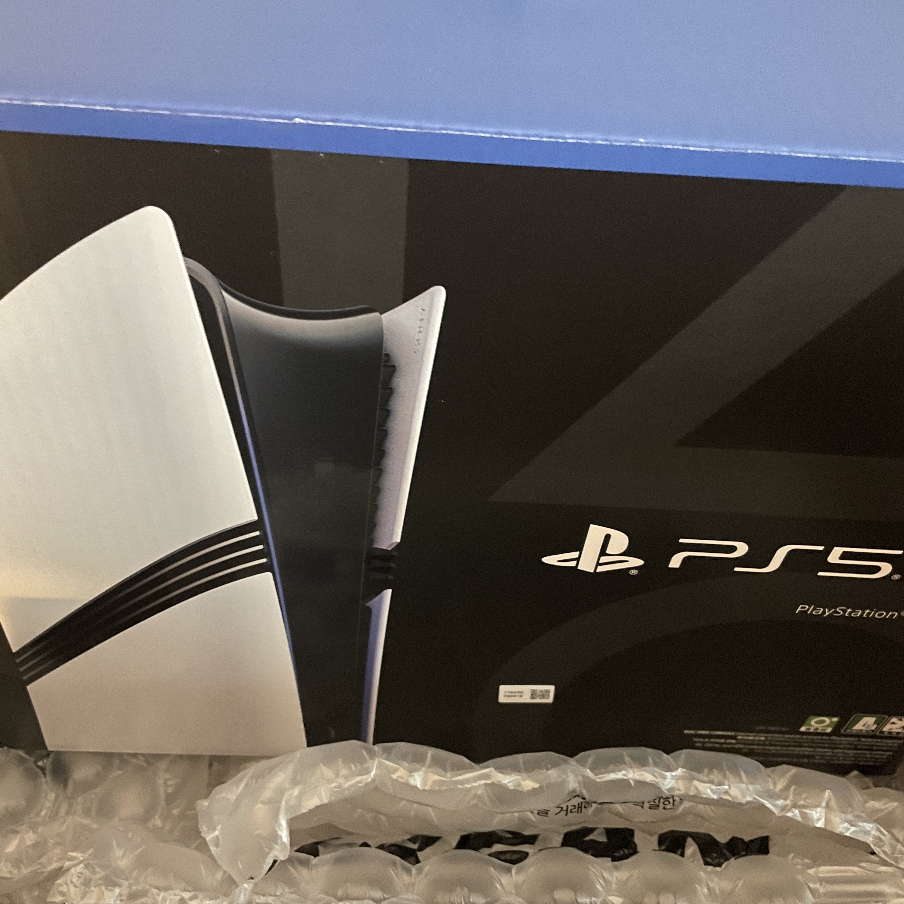 Playstation 5 Pro (SIEK 220V) 착용 스타일 - 2