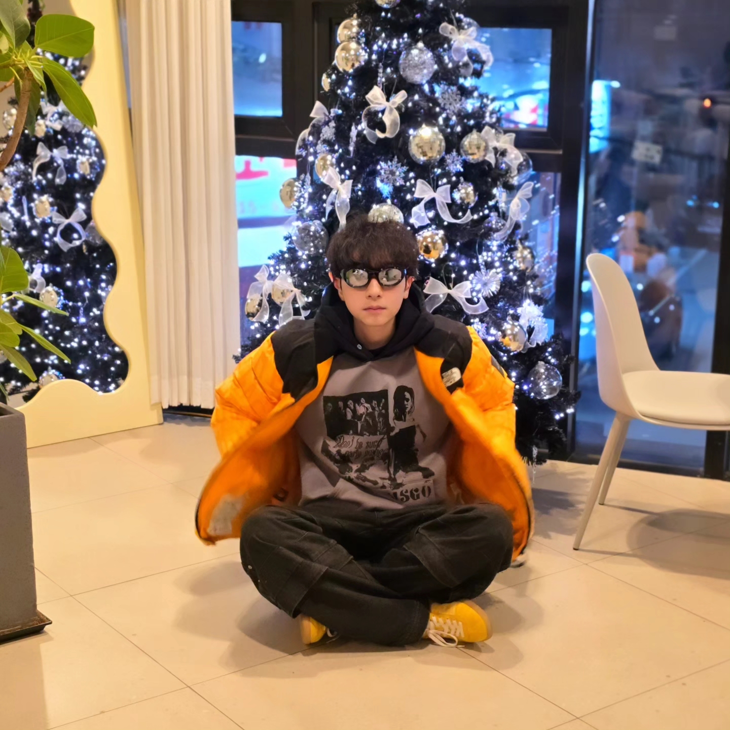 The North Face White Label Novelty Nuptse Down Jacket P Yellow, Flavorism Double Layered Wide Denim Pants Black 착용 스타일 - 2