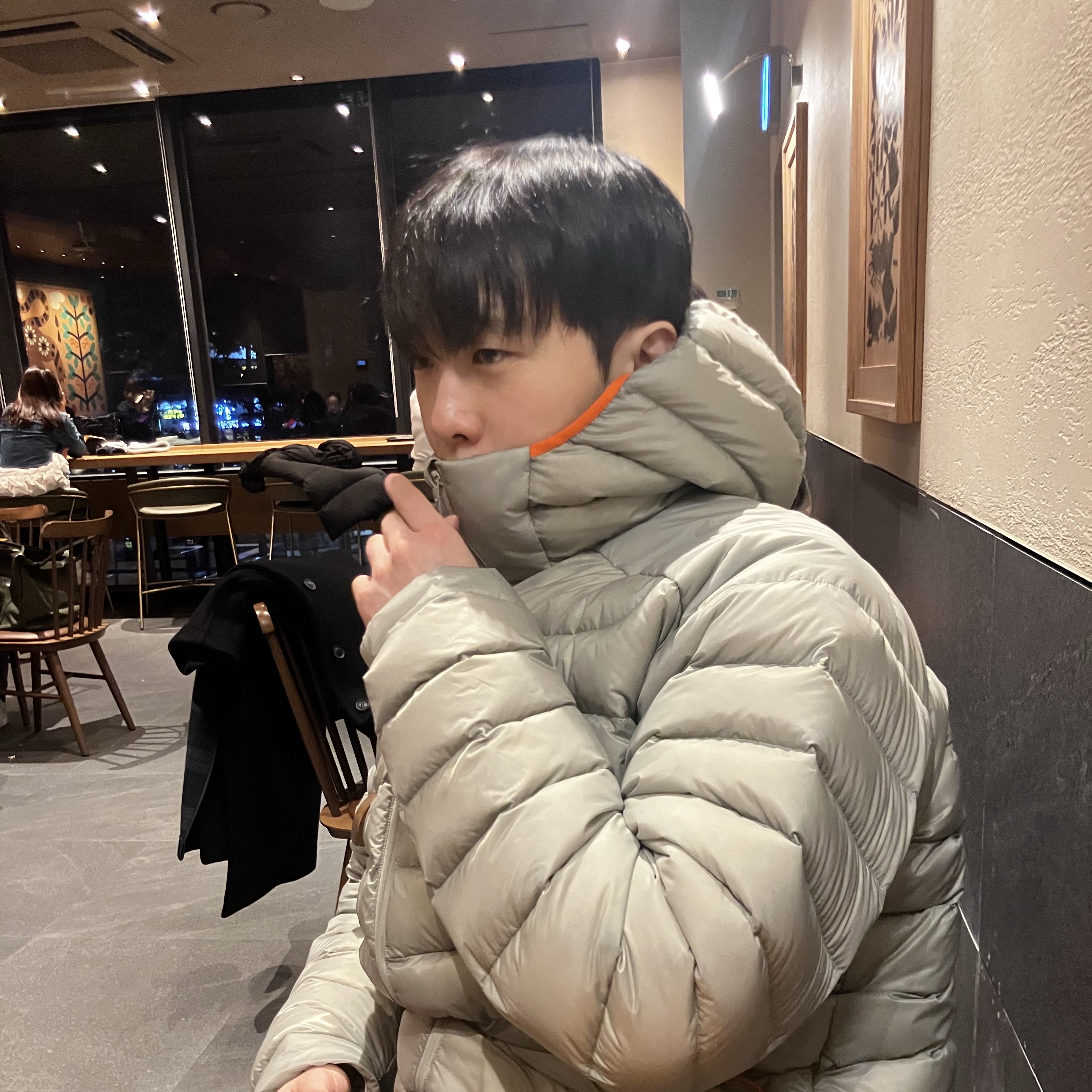 Arc'teryx Cerium Hoody Habitat 착용 스타일 - 3