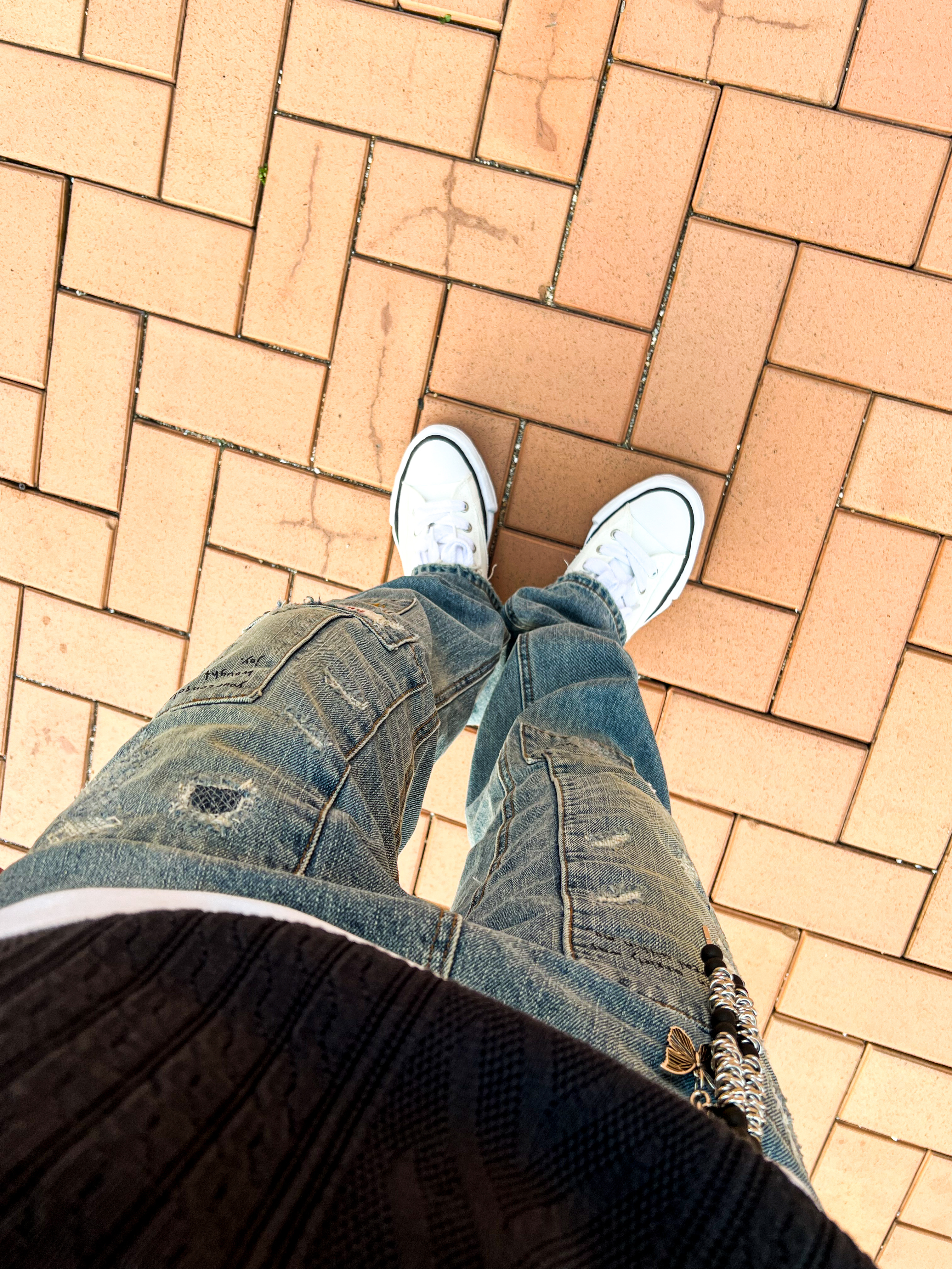 Maison Mihara Yasuhiro Peterson OG Sole Canvas Low Sneakers White 착용 스타일 - 2