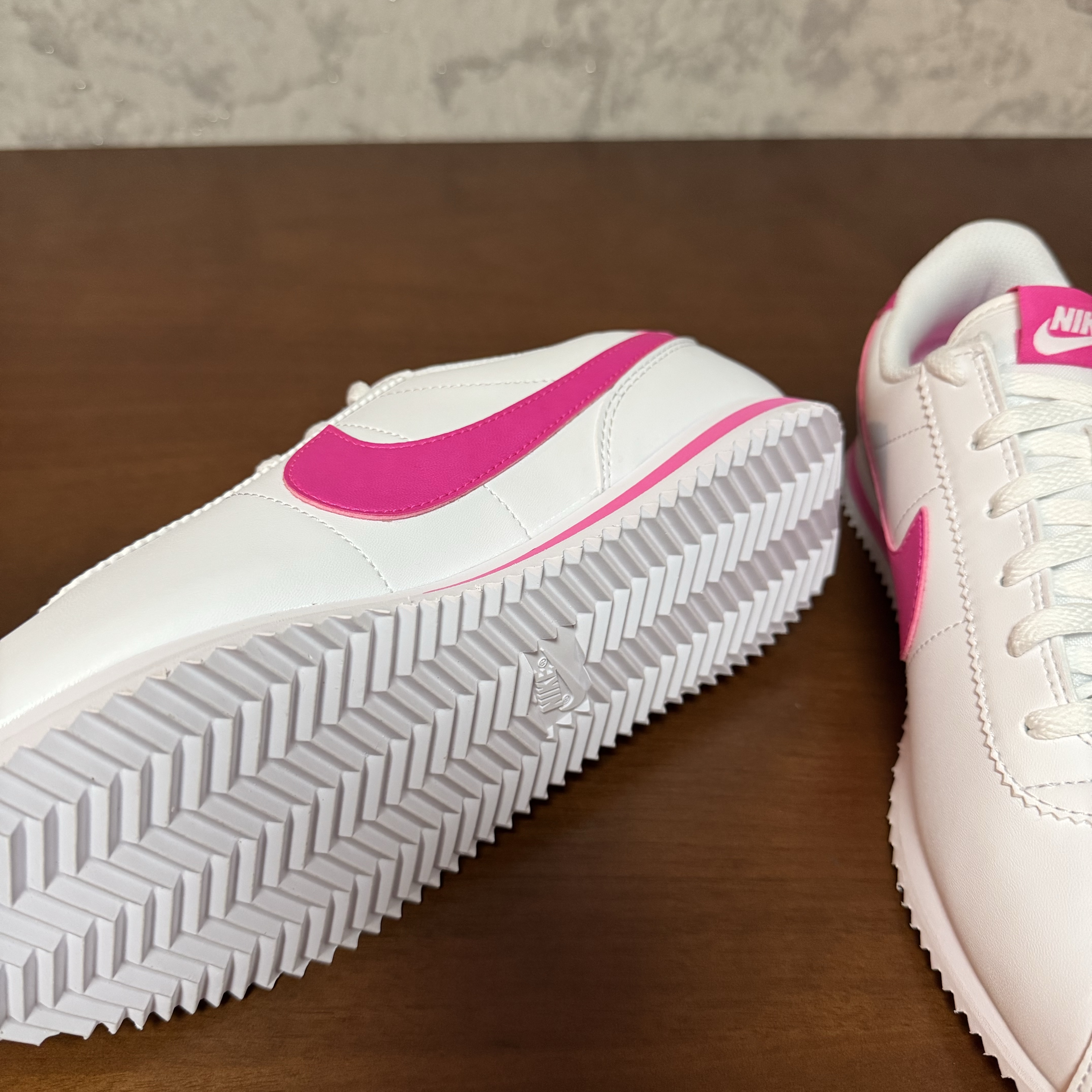 (GS) Nike Cortez White Laser Fuchsia 착용 스타일 - 4