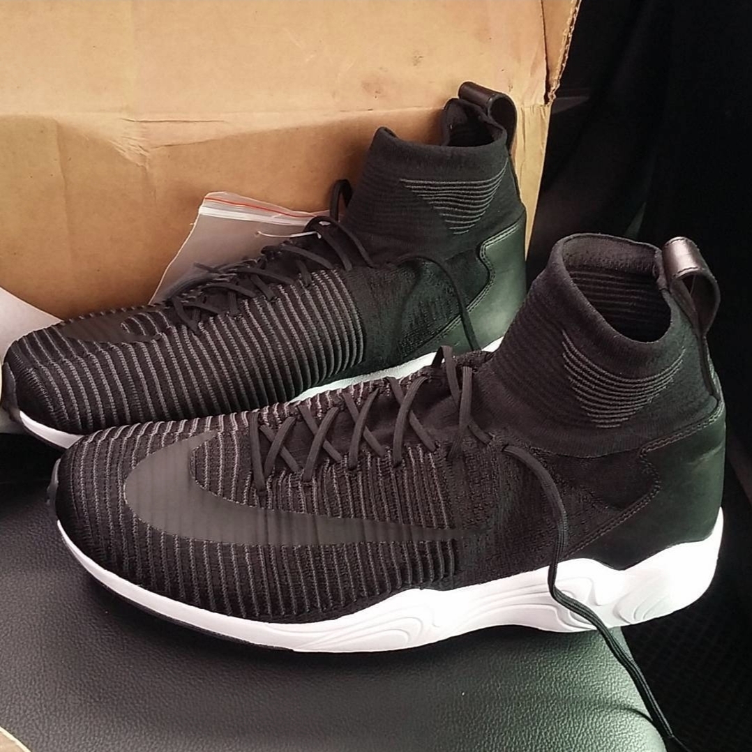 Nike Zoom Mercurial 11 Flyknit Black White 착용 스타일