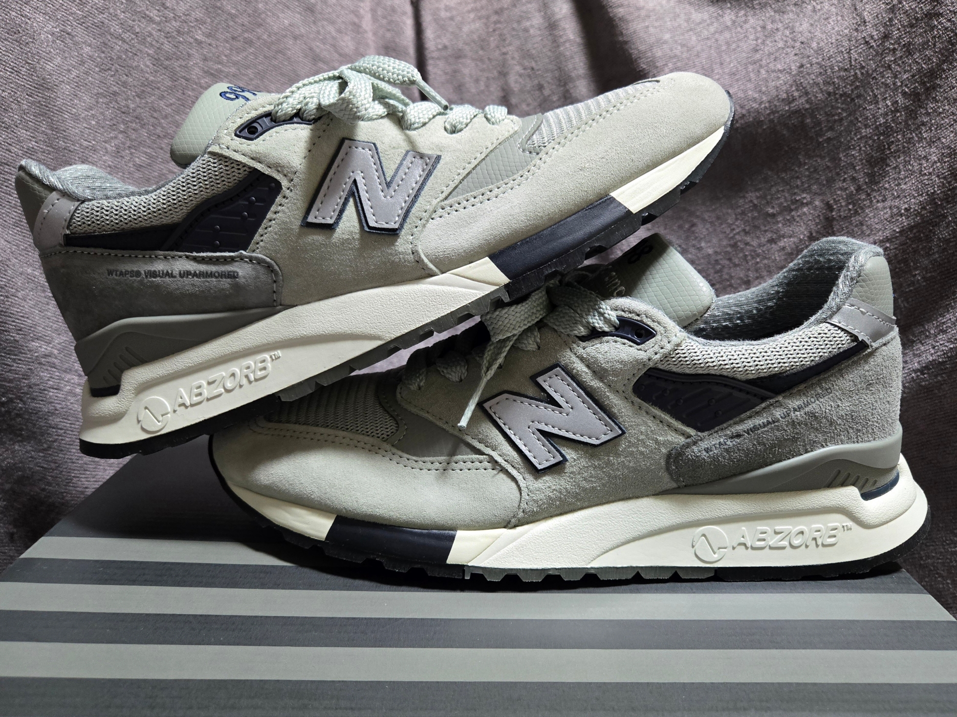 New Balance x WTAPS 998 Made in USA Gray 착용 스타일 - 1