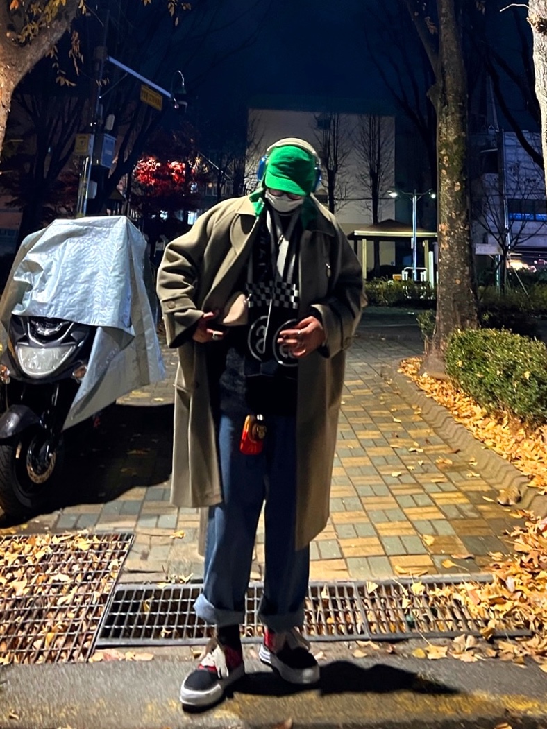Undermycar Legion.02 Balmacaan Oversized Wool Coat Beige, Timex x MM6 Maison Margiela Ring Digital Watch Stainless Steel 착용 스타일 - 2