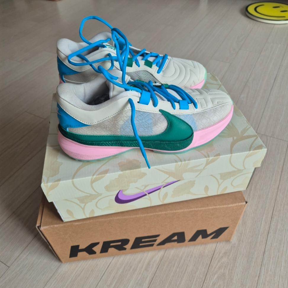 Nike Zoom Freak 5 EP Beige Green 착용 스타일