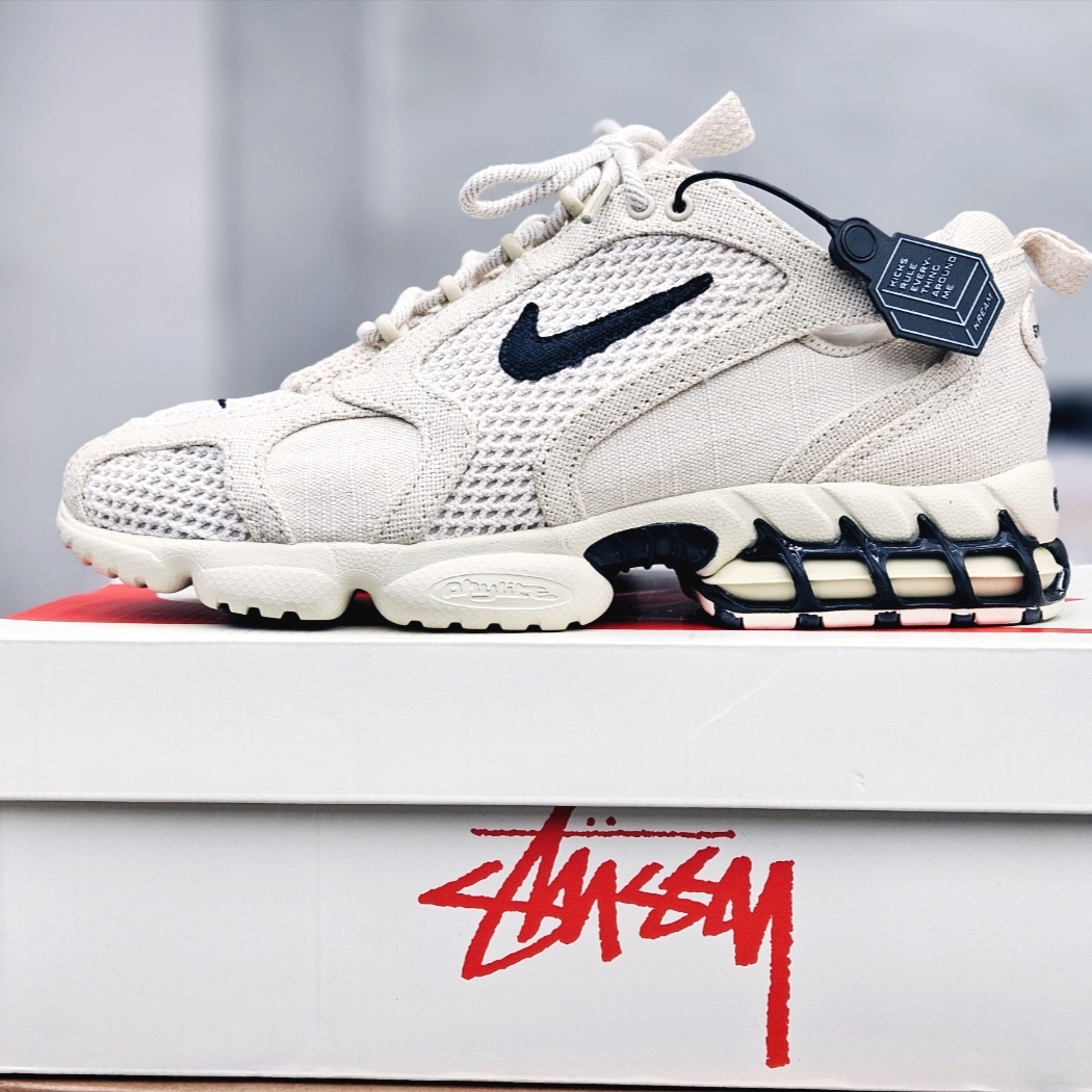 Nike x Stussy Air Zoom Spiridon Cage 2 Fossil 착용 스타일 - 2