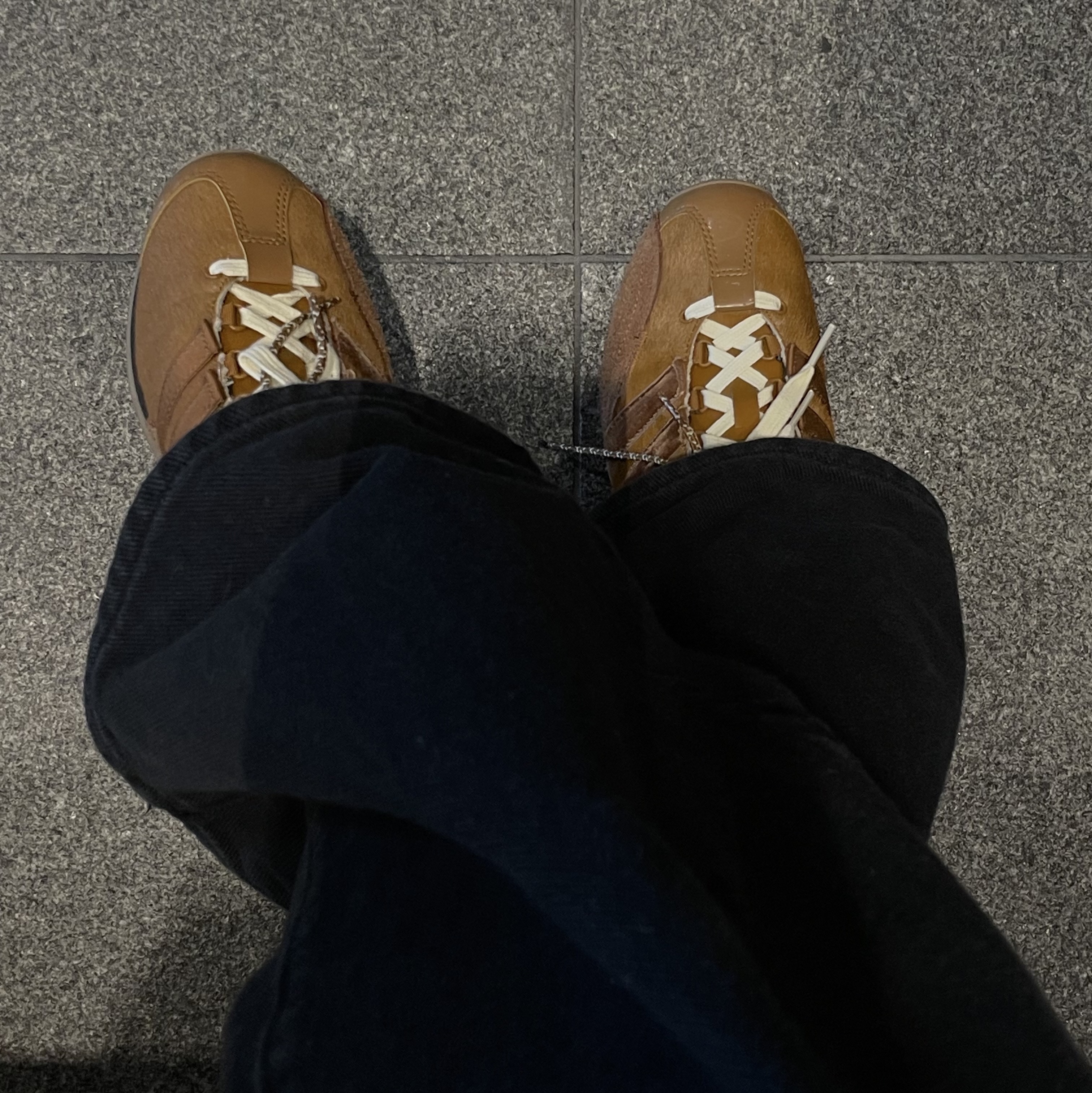 Adidas x Song for the Mute Country OG Bronze Strata Wild Brown 착용 스타일