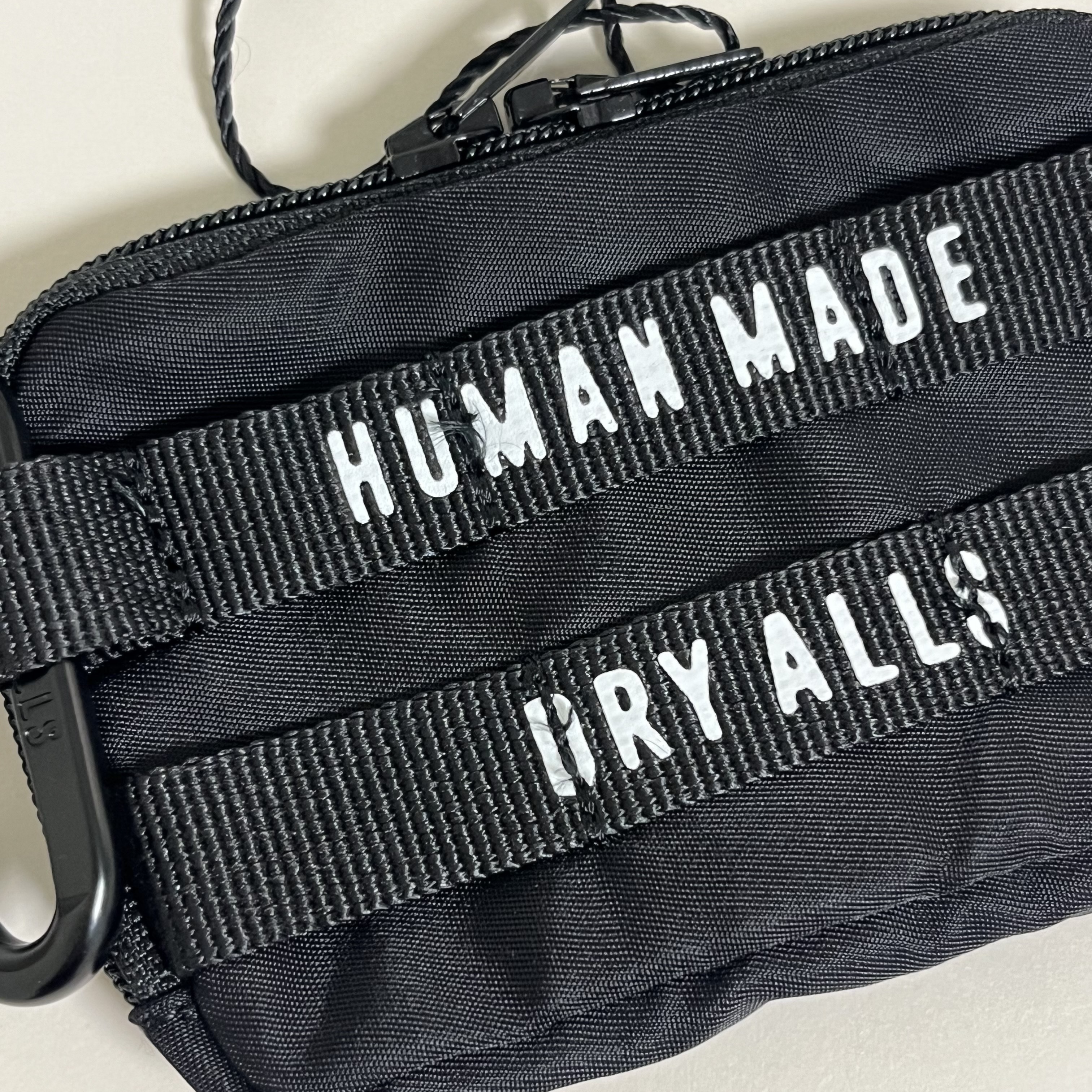 Human Made Military Card Case Black 착용 스타일 - 2