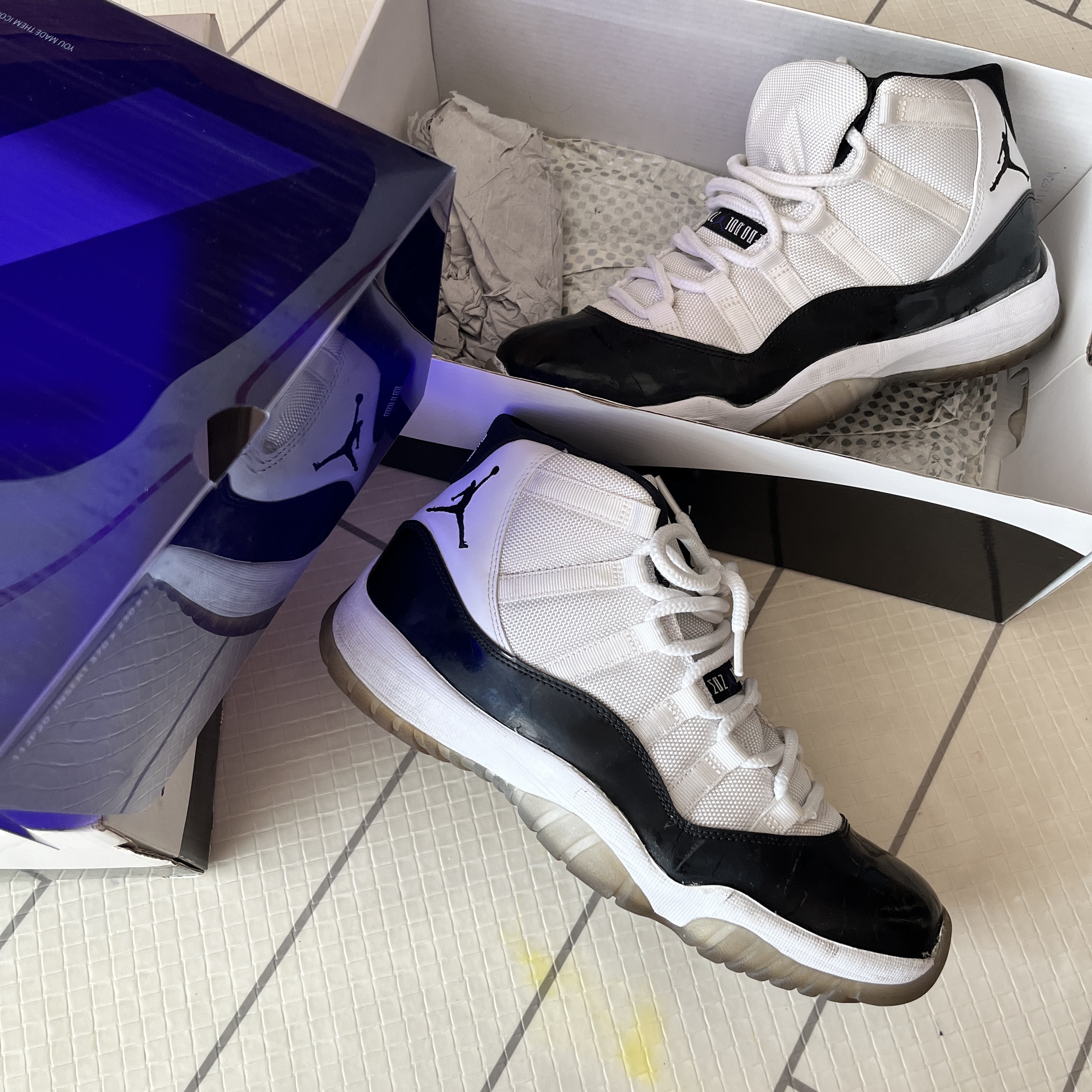 Jordan 11 Retro Concord 2011 착용 스타일 - 8