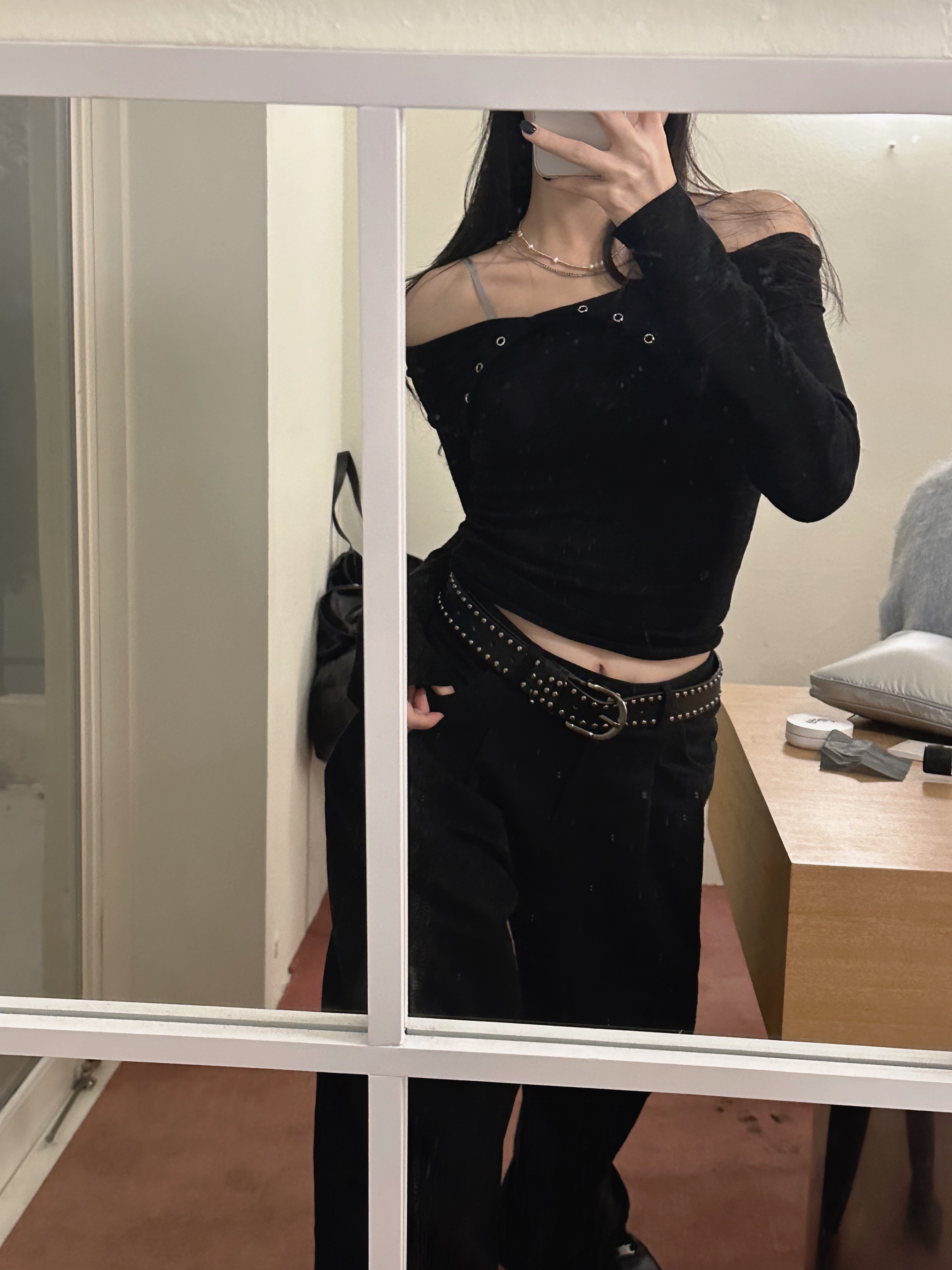 Prada Pocono Nylon Quilted Chain Shoulder Bag Black, Nike Air Force 1 '07 Low Triple Black 착용 스타일 - 4