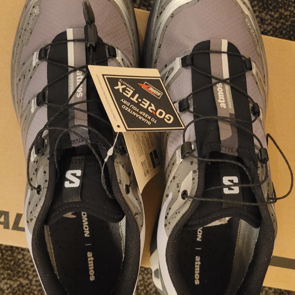 Salomon x Atmos XT-6 GTX Grey Silver 착용 스타일 - 4