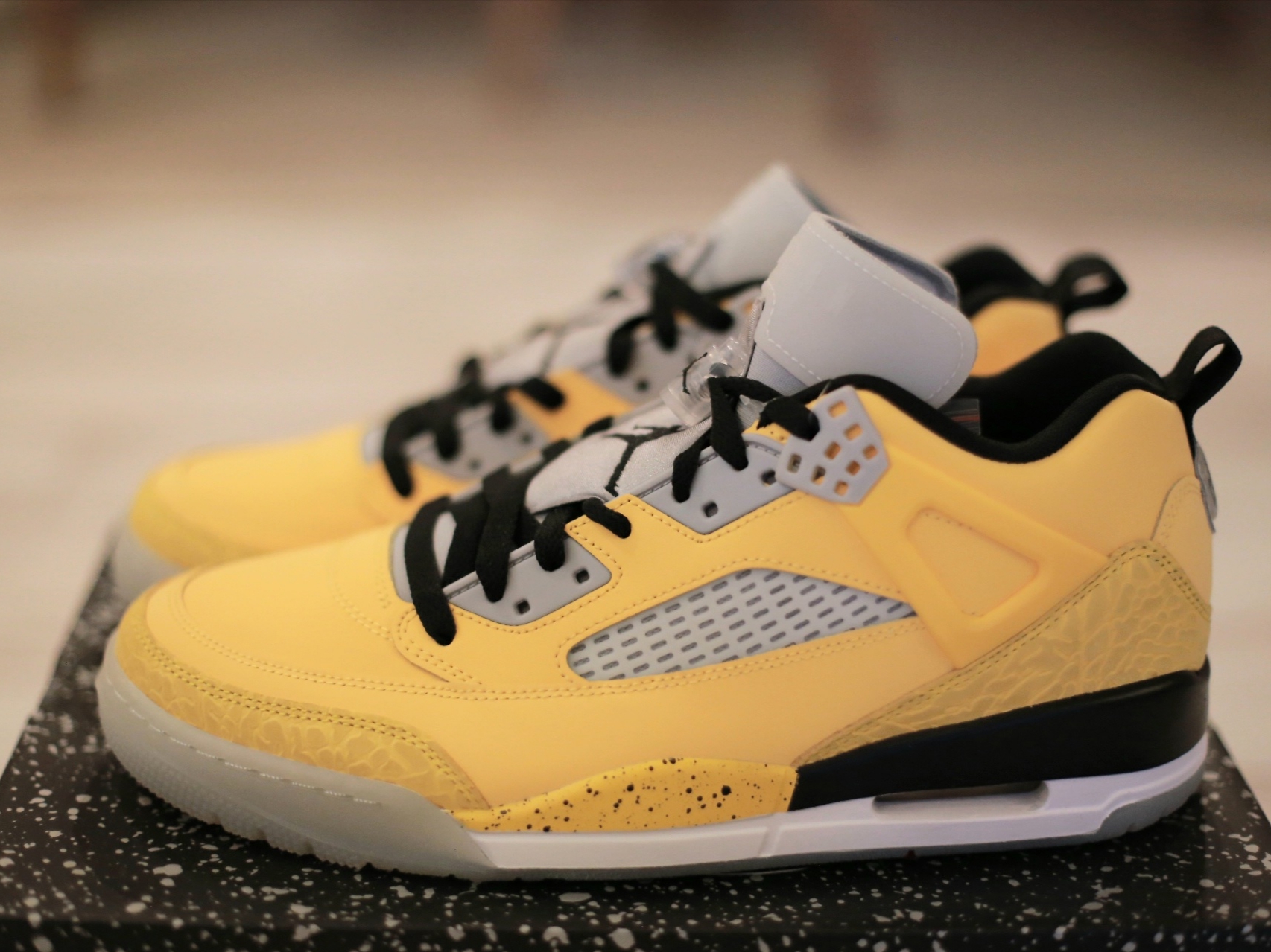 Jordan Spizike Low Varsity Maze 착용 스타일 - 1