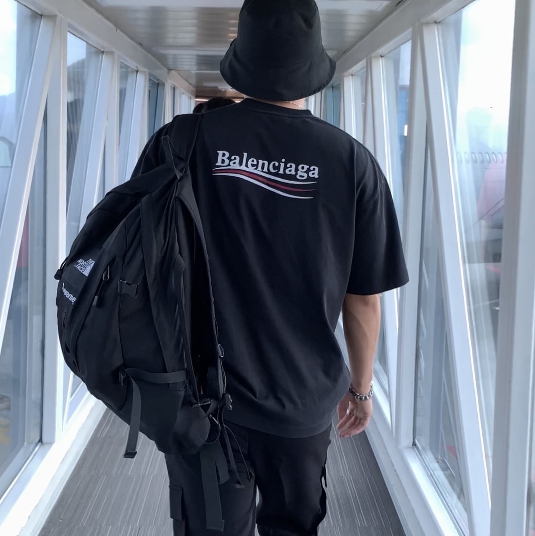 Supreme x The North Face Expedition Backpack Black - 18FW 착용 스타일