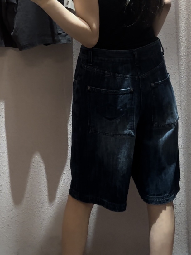 (W) Mischief Denim Bermuda Pants Indigo 착용 스타일 - 2