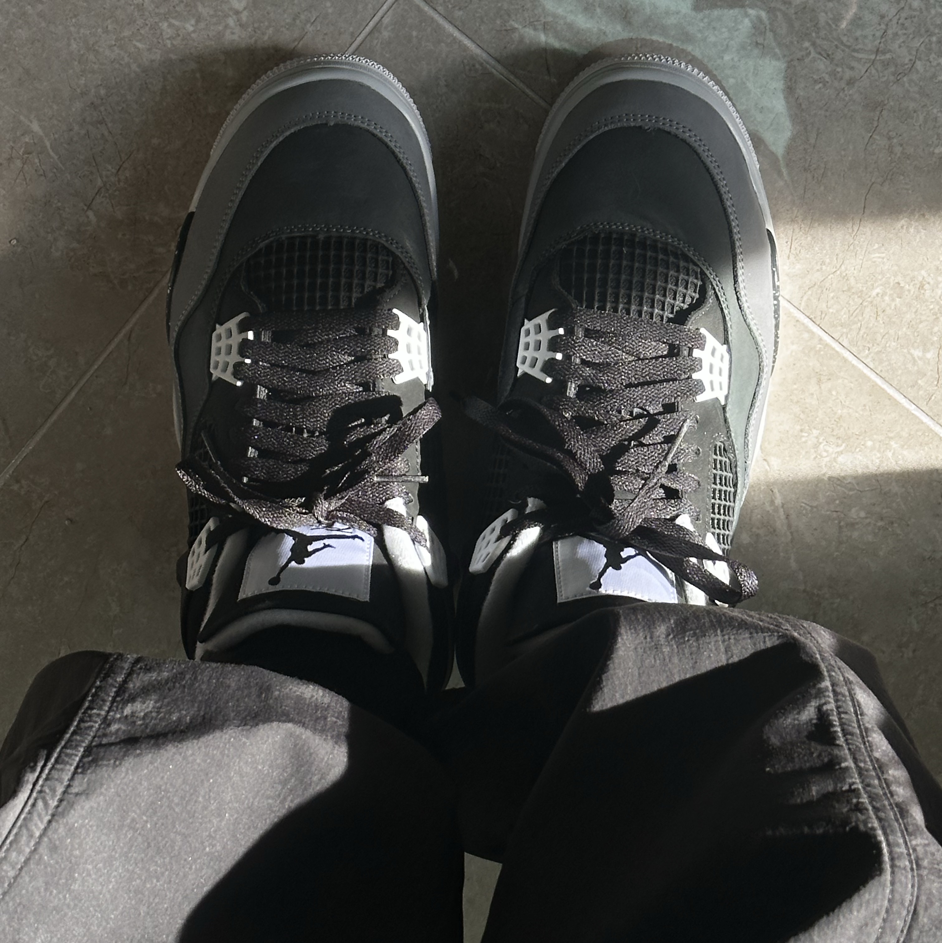 Jordan 4 Retro Fear 2024 착용 스타일