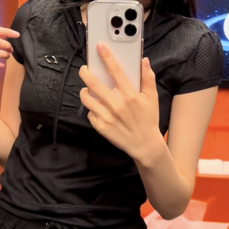 (W) Mischief Hooded Track Zip Up Black Multi 착용 스타일 - 2