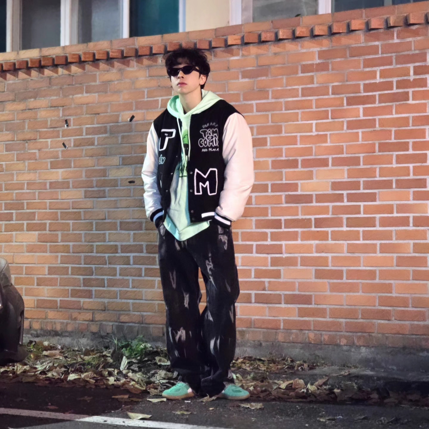 Flavorism Tie Dye Washed Carpenter Denim Pants Black, Puma Palermo Vintage Jade Frost 착용 스타일 - 1