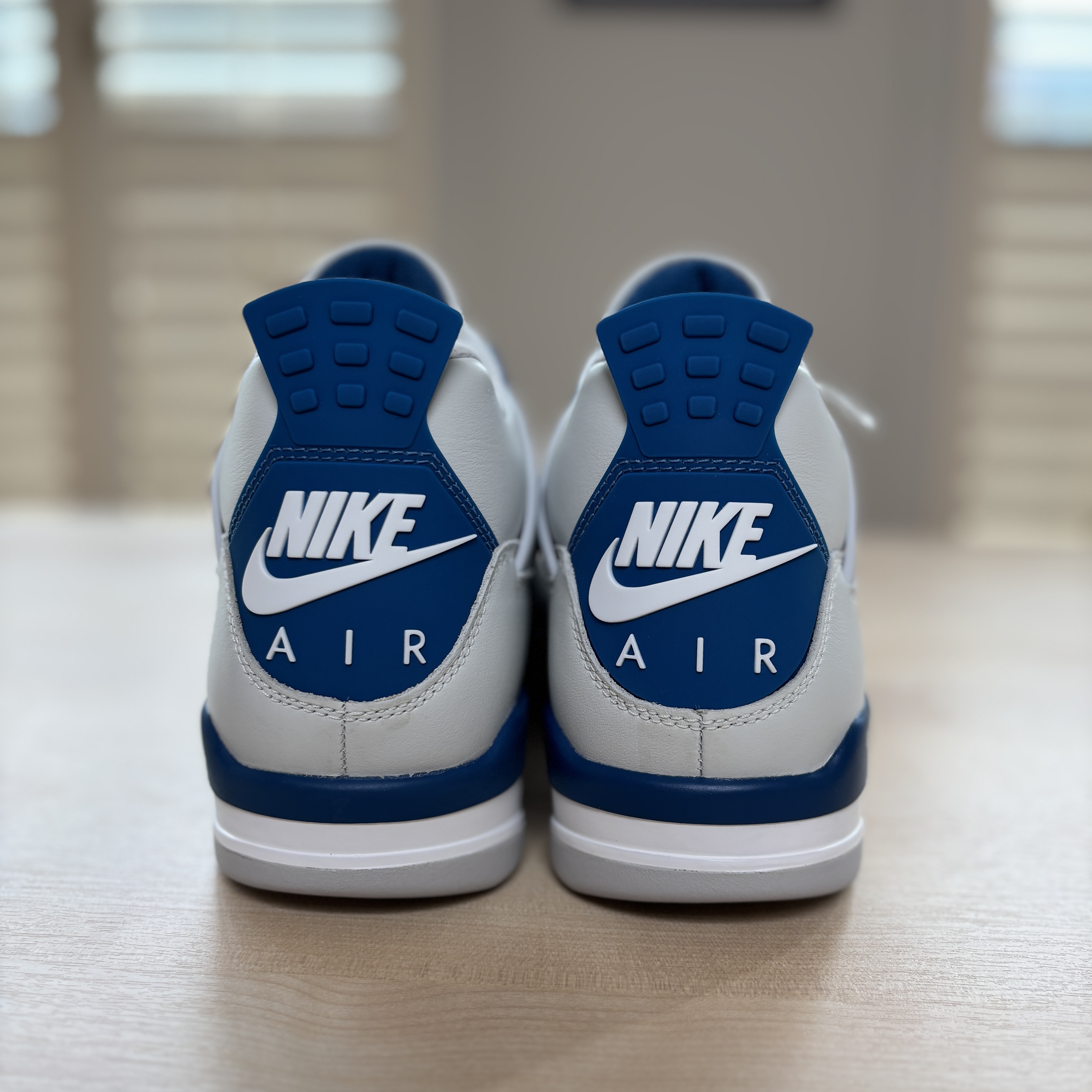 Jordan 4 Retro Industrial Blue 착용 스타일 - 3
