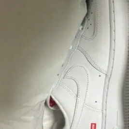 Nike x Supreme Air Force 1 Low White 착용 스타일