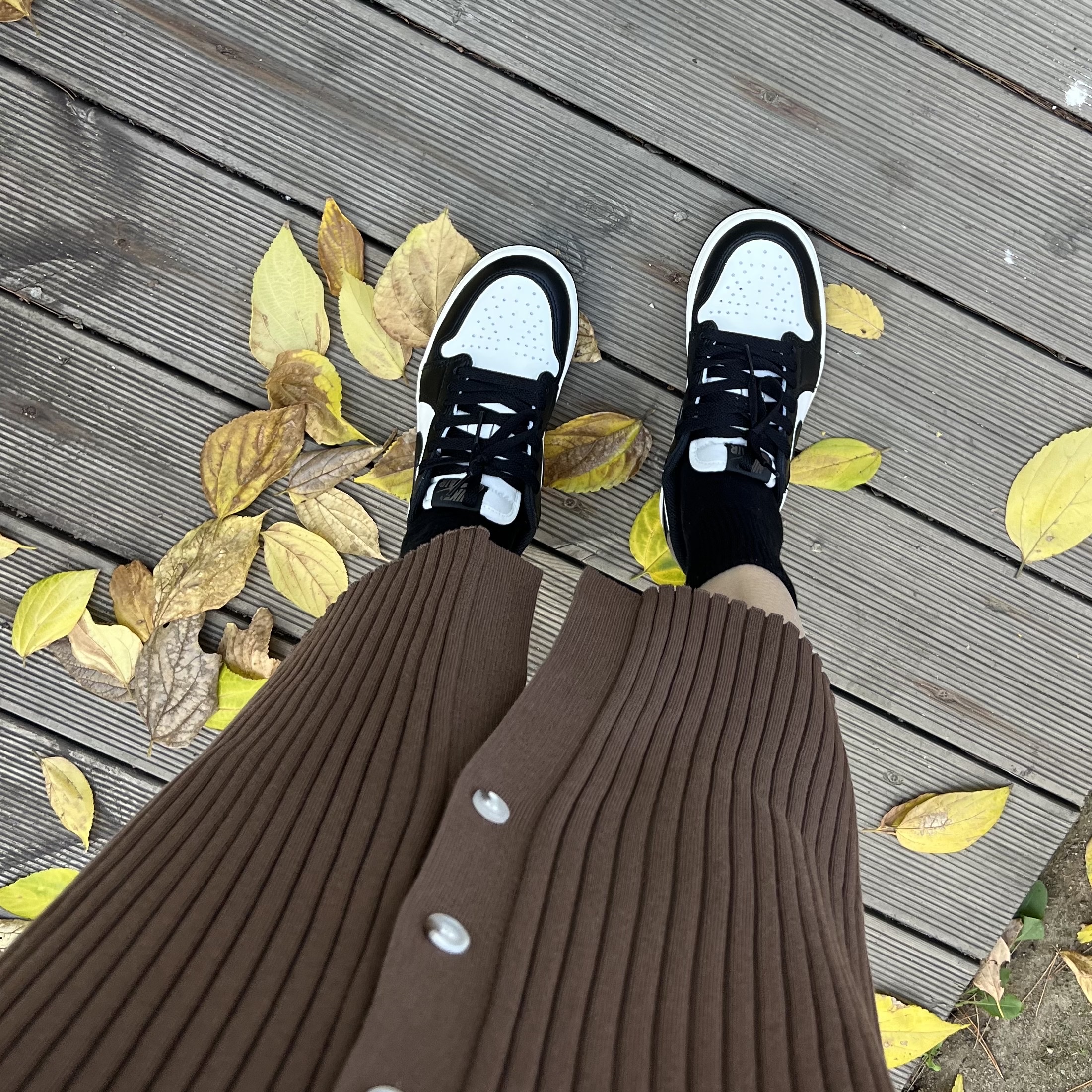 Jordan 1 Retro Low OG Mocha 착용 스타일