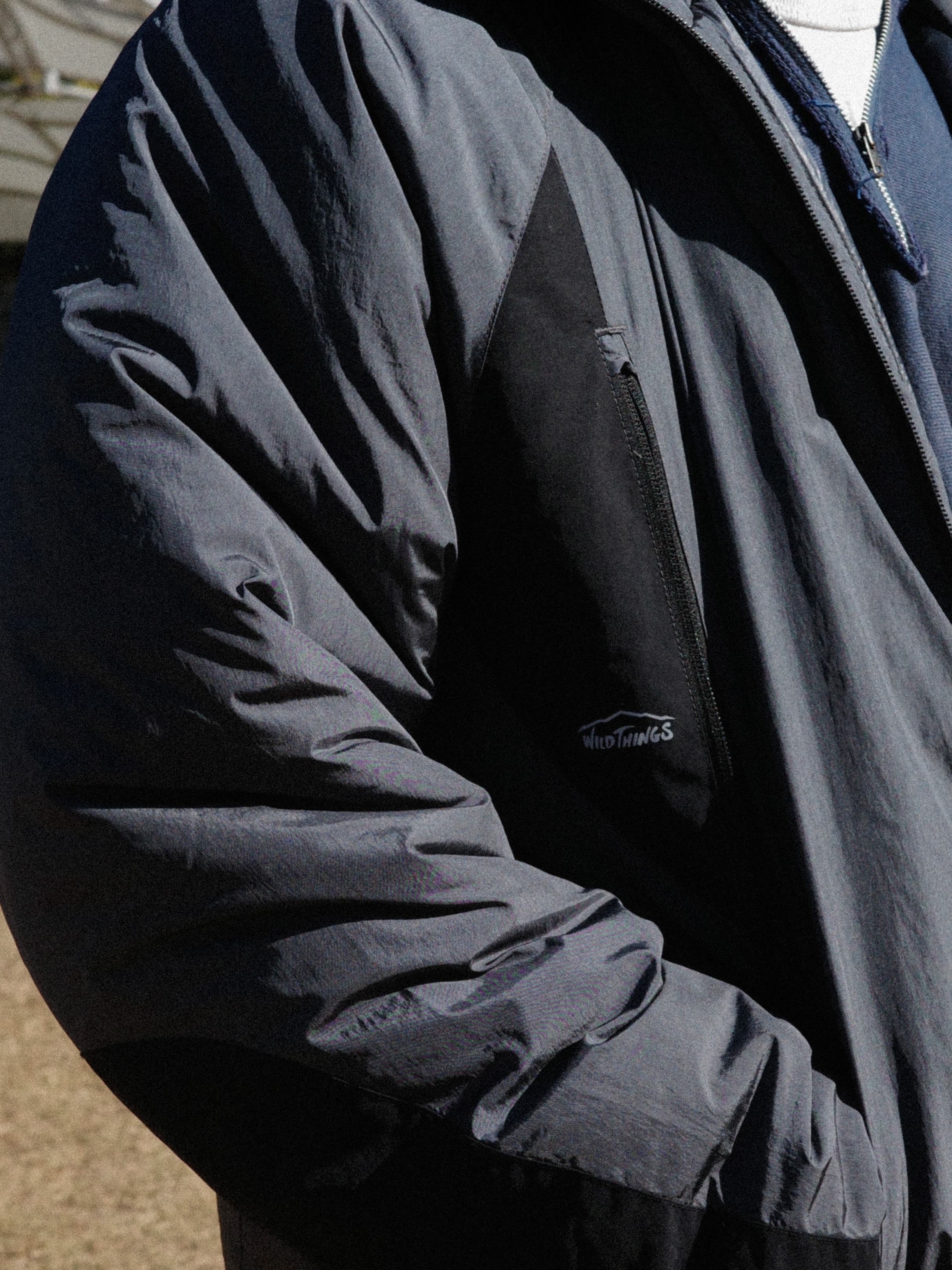 Wildthings Mountain Field Padding Jacket Graphite 착용 스타일 - 3