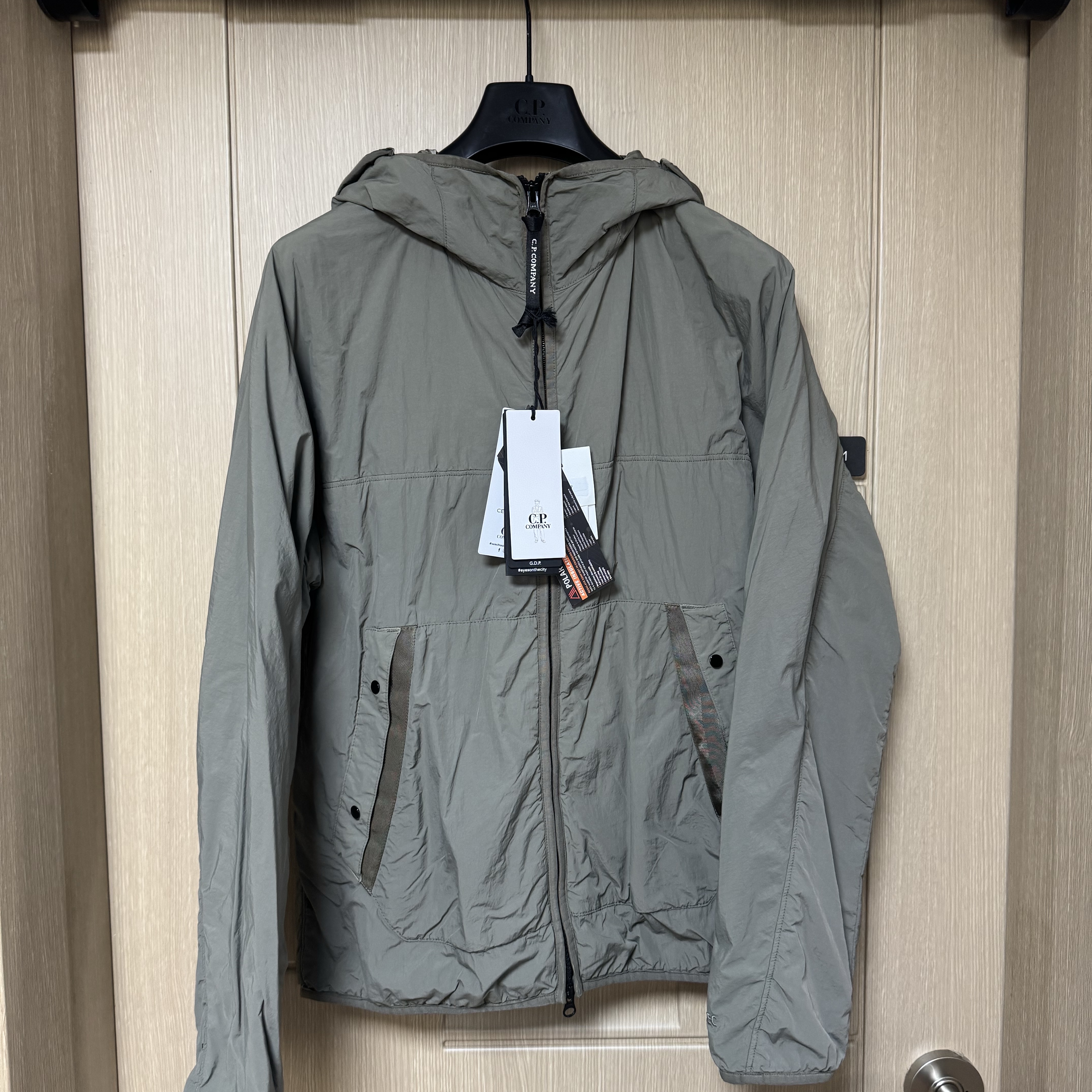 C.P. Company G.D.P. Hooded Goggle Jacket Metal Grey - 22FW 착용 스타일 - 1