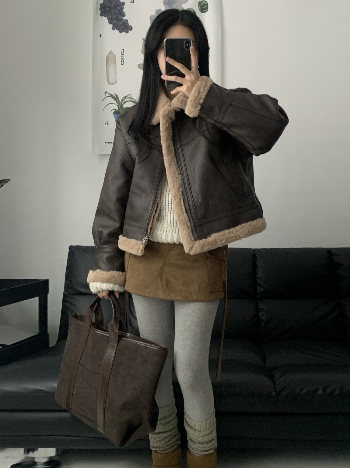 (W) UGG Classic Ultra Mini Platform Boots Chestnut 착용 스타일 - 4