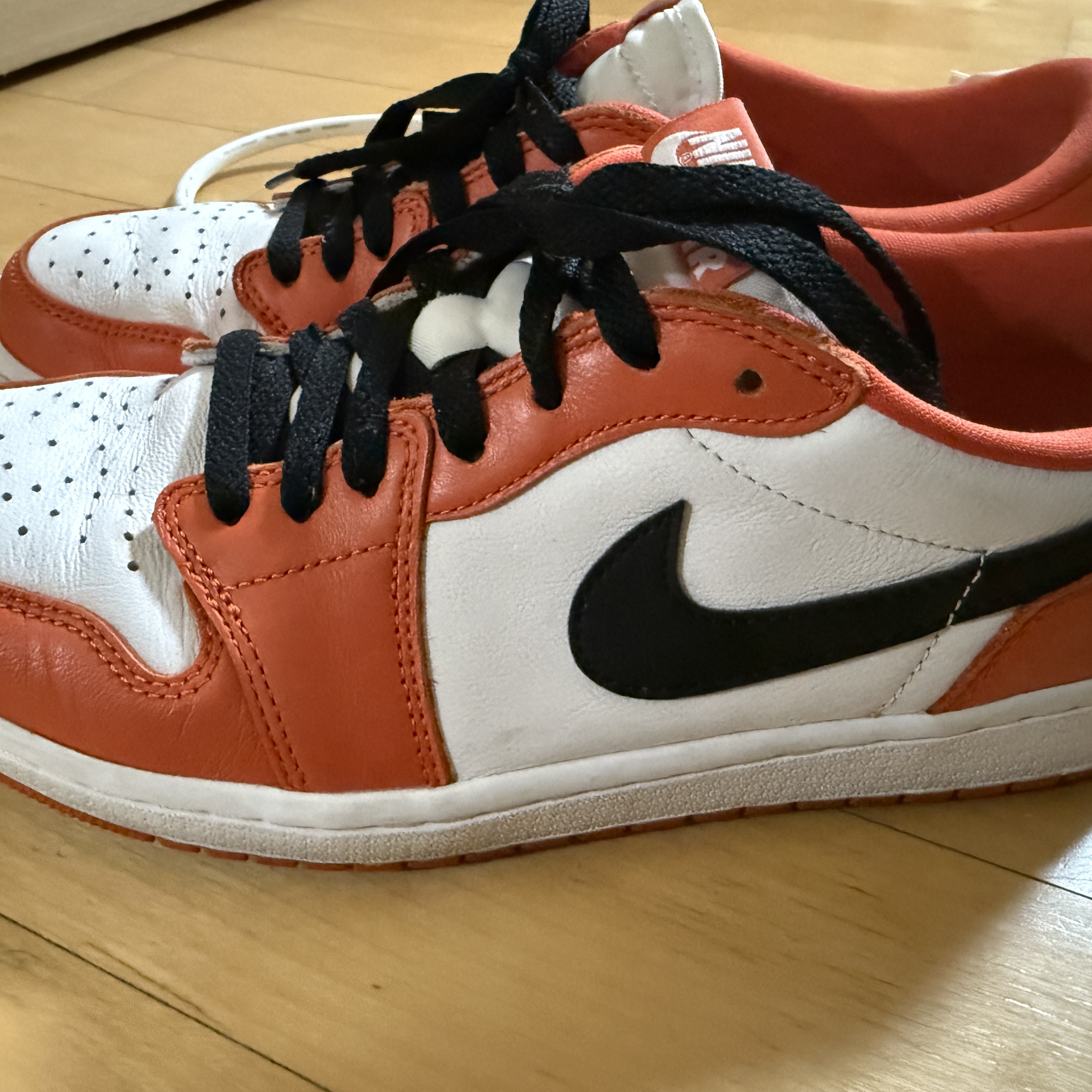 Jordan 1 Low OG Starfish 착용 스타일