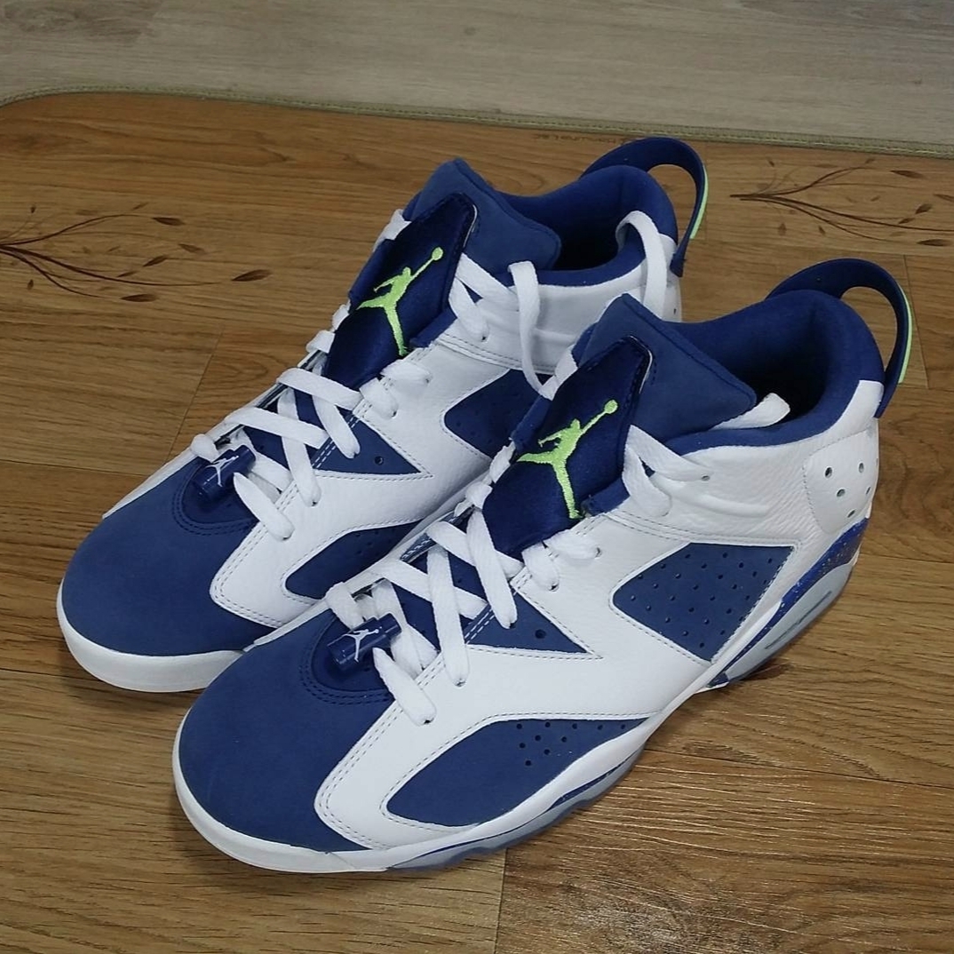 Jordan 6 Retro Low Ghost Green 착용 스타일