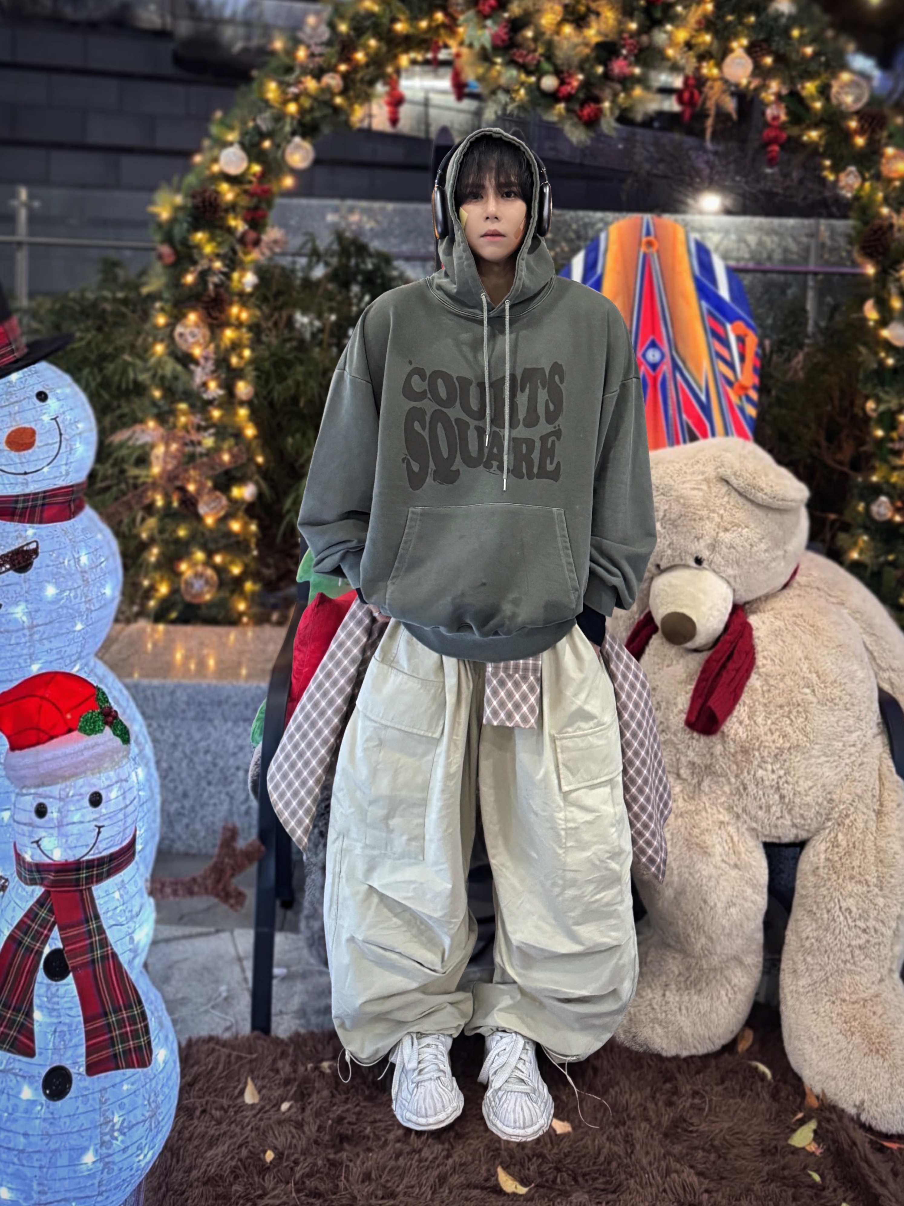 Maison Mihara Yasuhiro Blakey OG Sole Canvas Low-top Sneakers White, Apple AirPods Max Lightning Space Gray (Korean Ver.) 착용 스타일 - 1